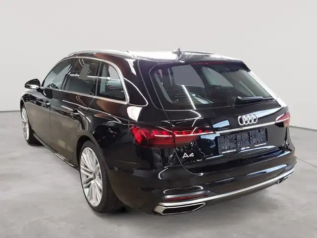 Audi A4 view 2