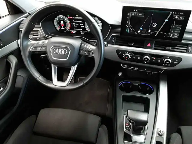 Audi A4 view 5