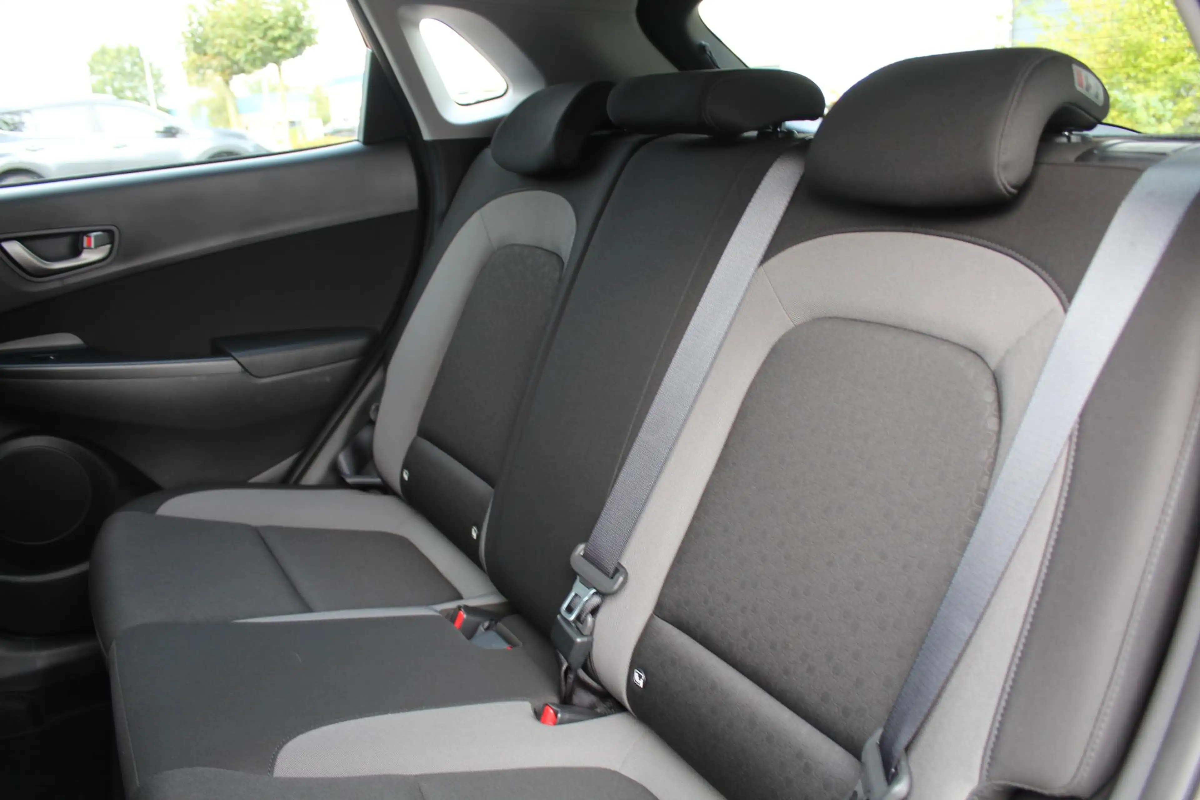 Hyundai KONA 1.0T Comfort — photo 15