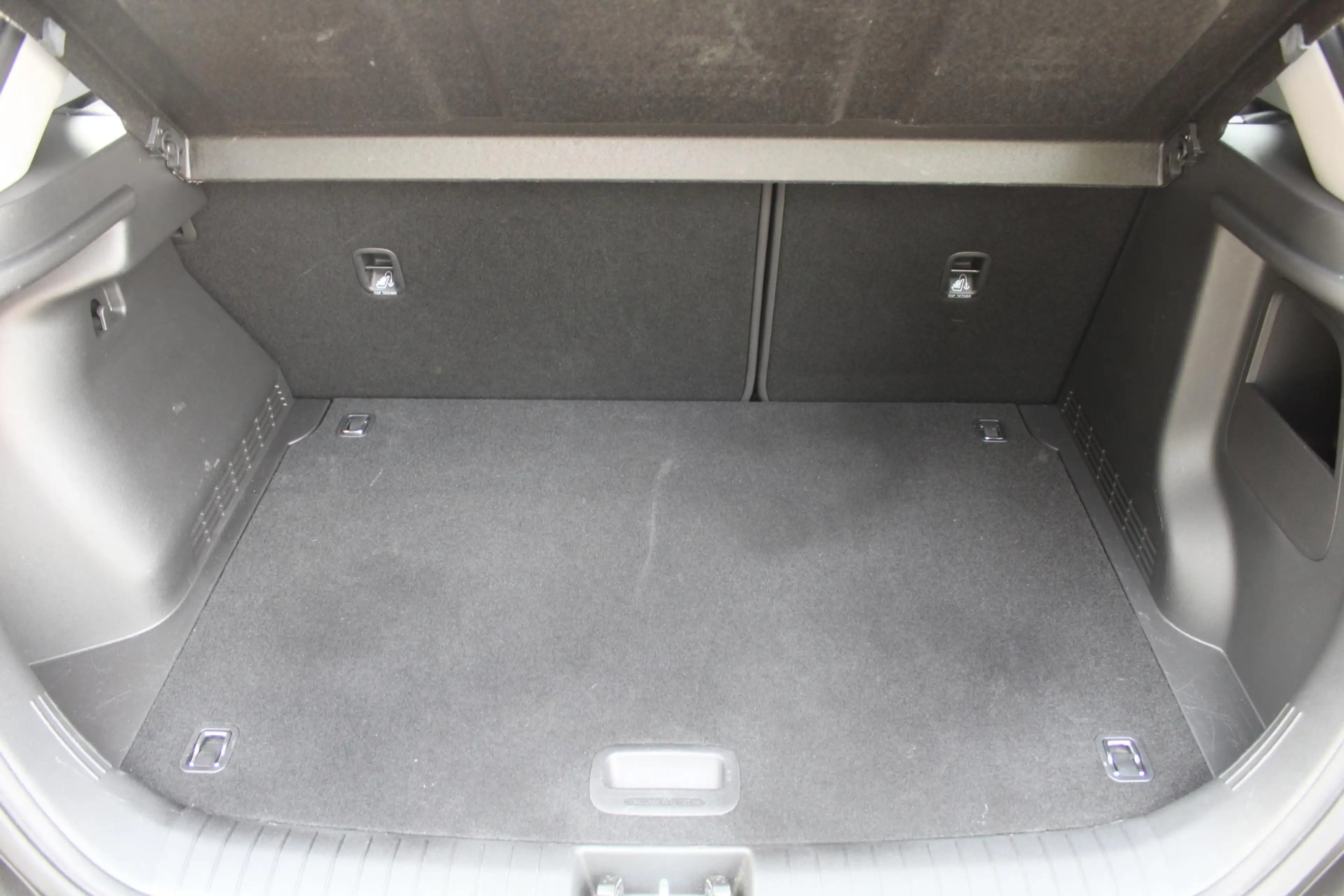 Hyundai KONA 1.0T Comfort — photo 10