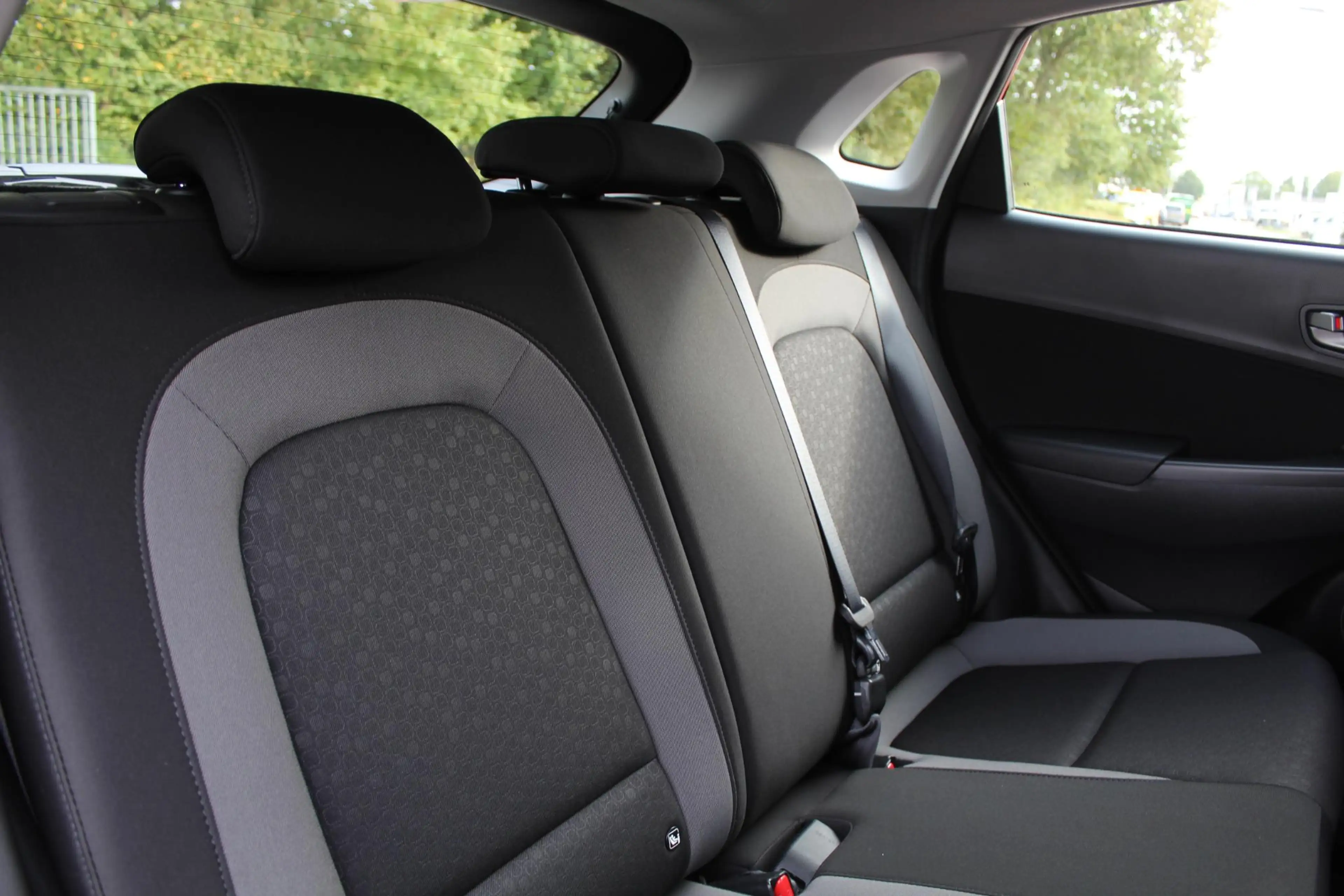 Hyundai KONA 1.0T Comfort — photo 13