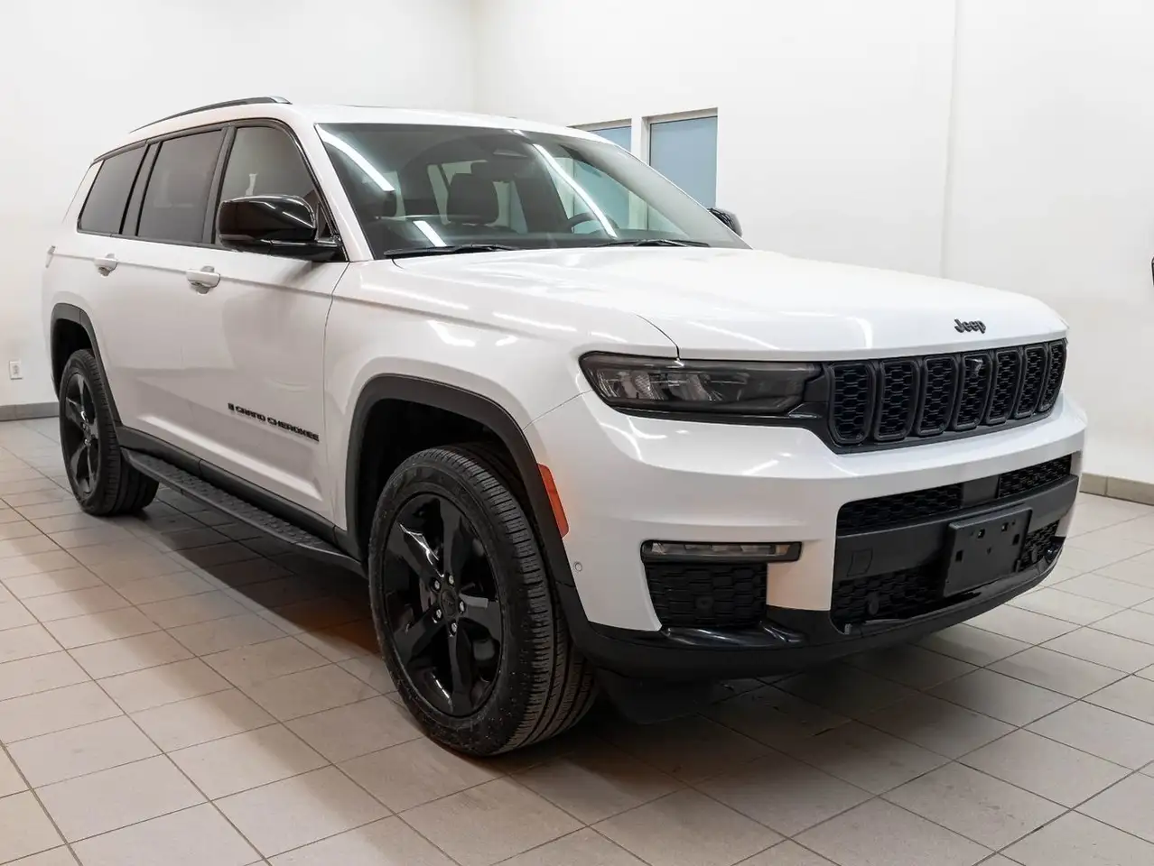 Jeep Grand Cherokee снимка Jeep Grand Cherokee