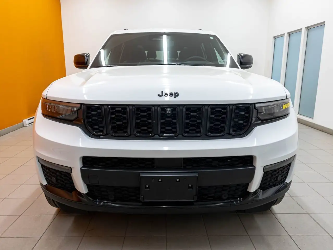 Jeep Grand Cherokee снимка Jeep Grand Cherokee
