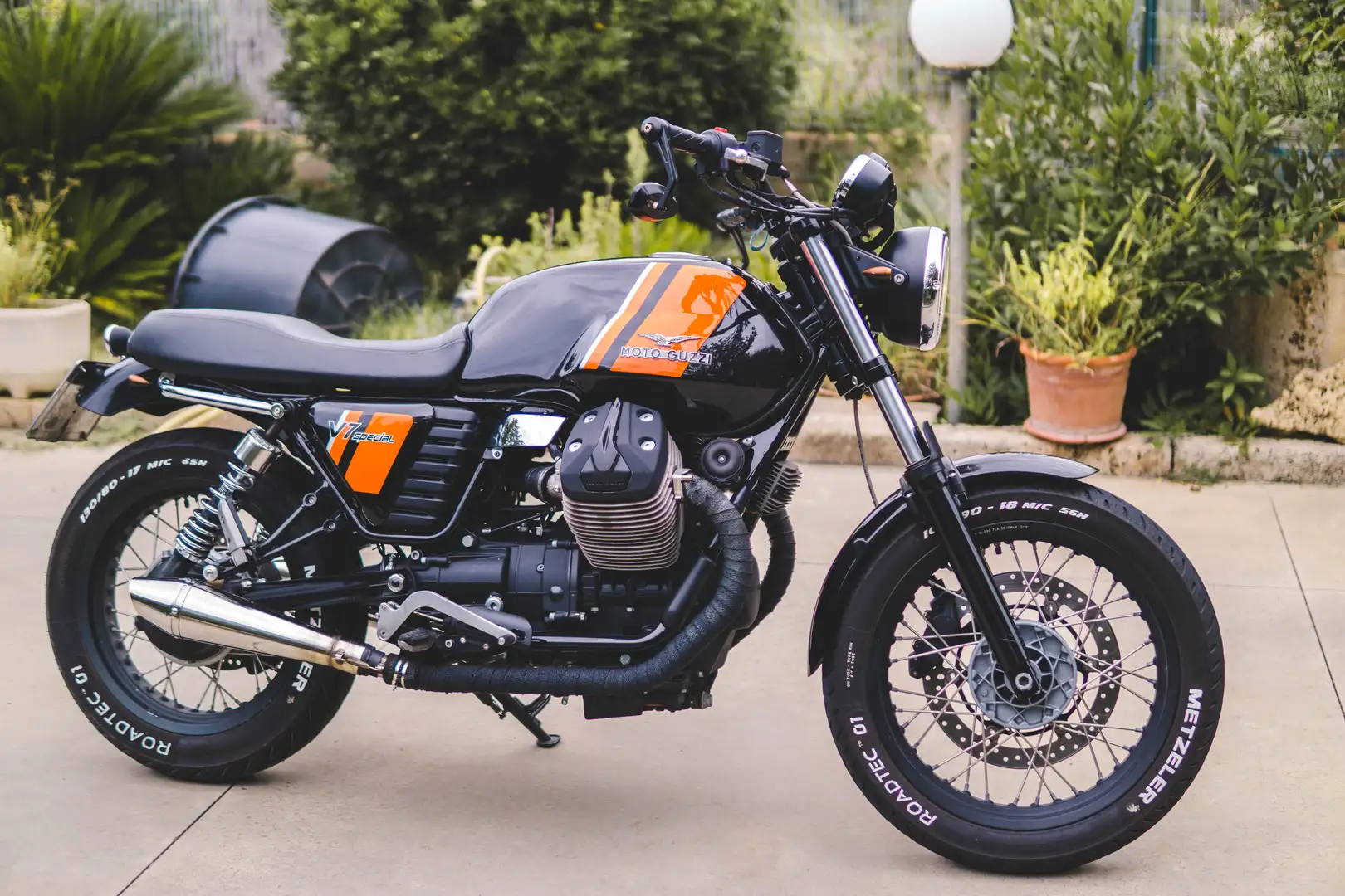 Moto Guzzi V 7 Special Negru - 2