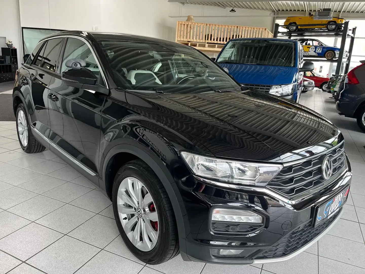 Volkswagen T-Roc 2.0 TDI Sport 4Motion *Fahrschulwagen*AHK* Schwarz - 2