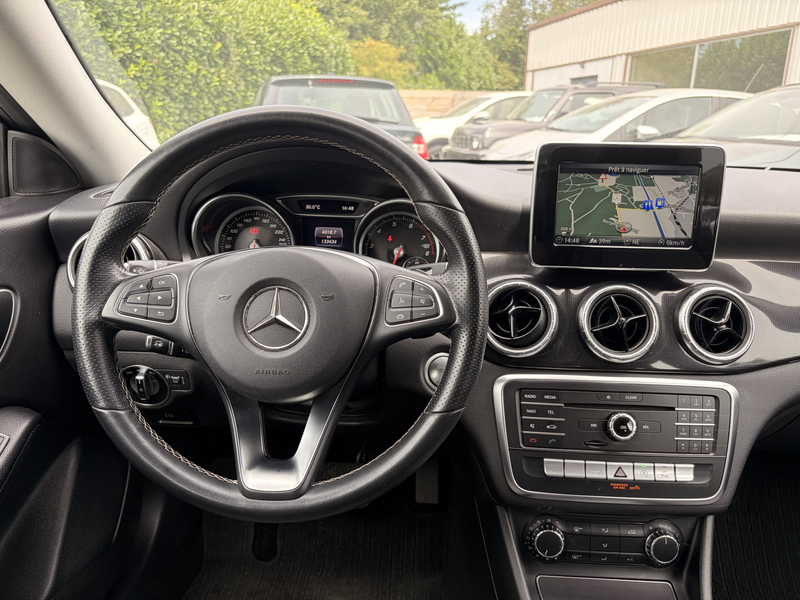 Mercedes-Benz CLA 180 CLA 180 GPS CLIM BOITE AUTO — photo 9