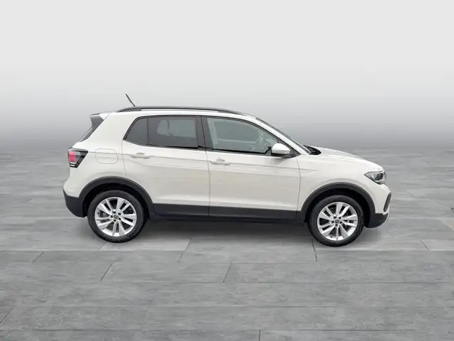Volkswagen T-Cross view 6