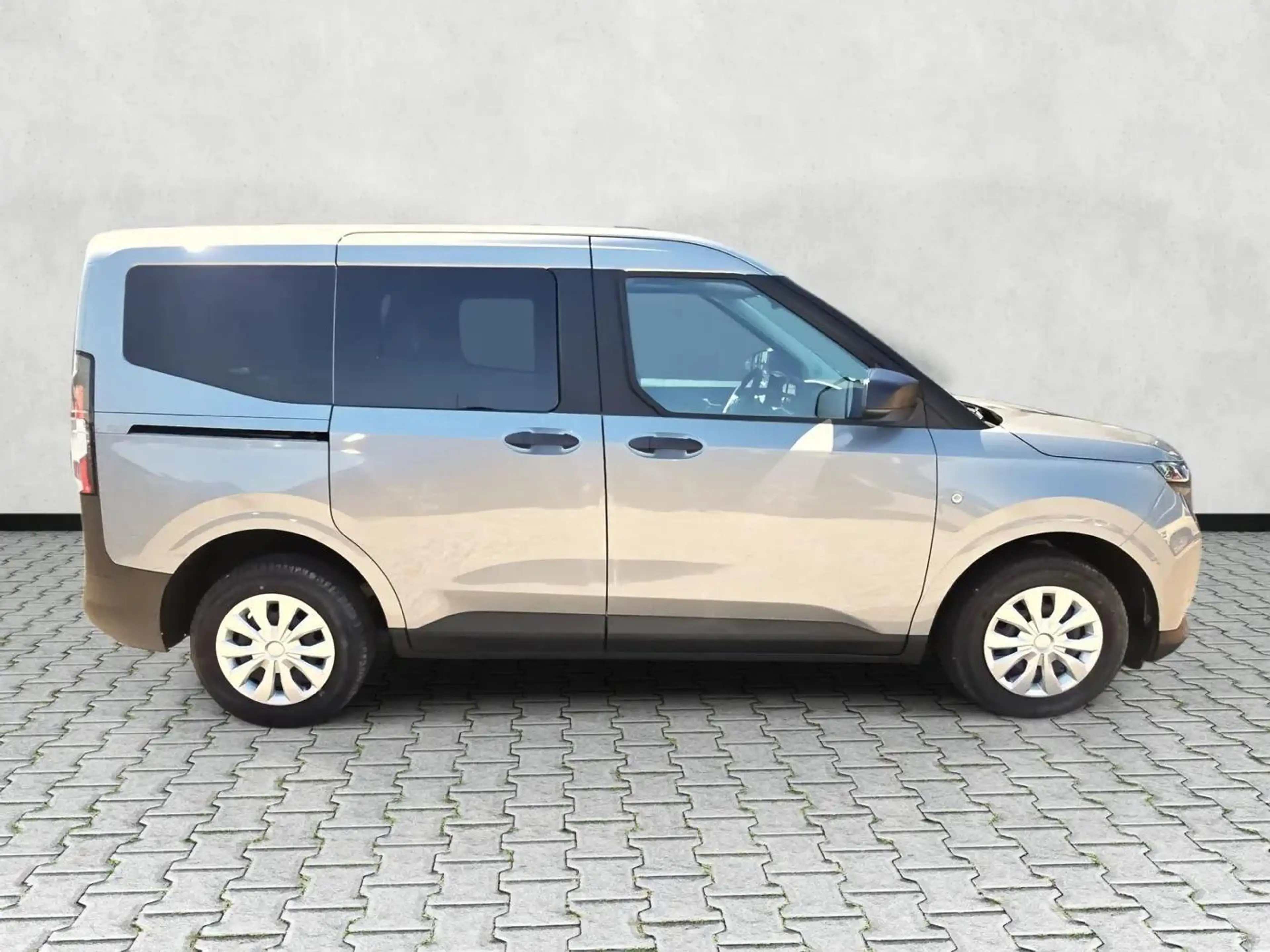 Ford Tourneo Courier Trend 1.0 EB 5JGar Kamera AHK 92 kW (125 PS), S... — photo 8