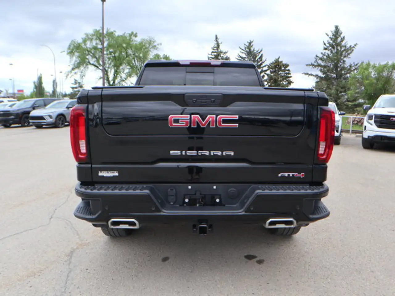GMC Sierra 1500 photo GMC Sierra 1500