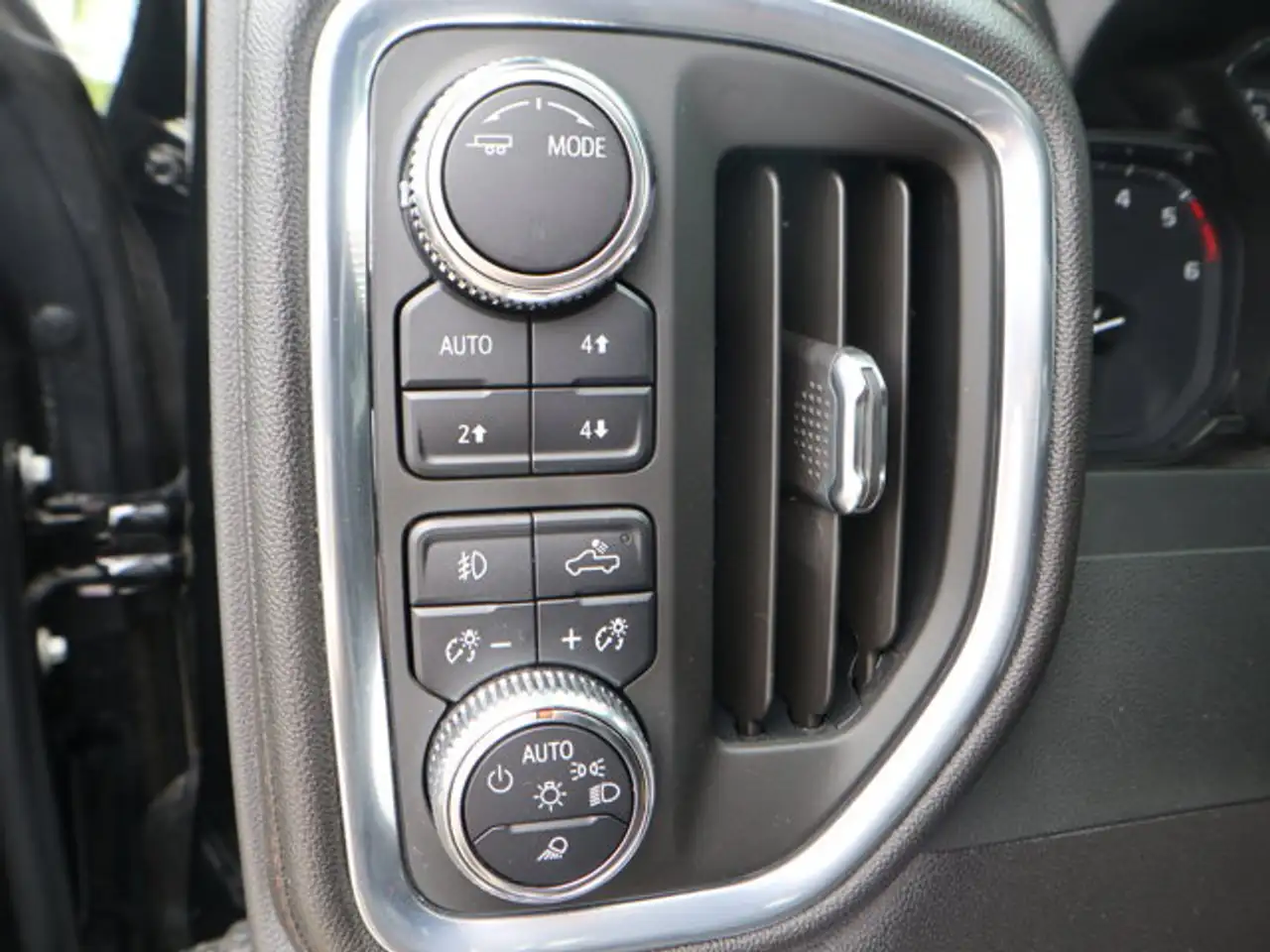 GMC Sierra 1500 photo GMC Sierra 1500