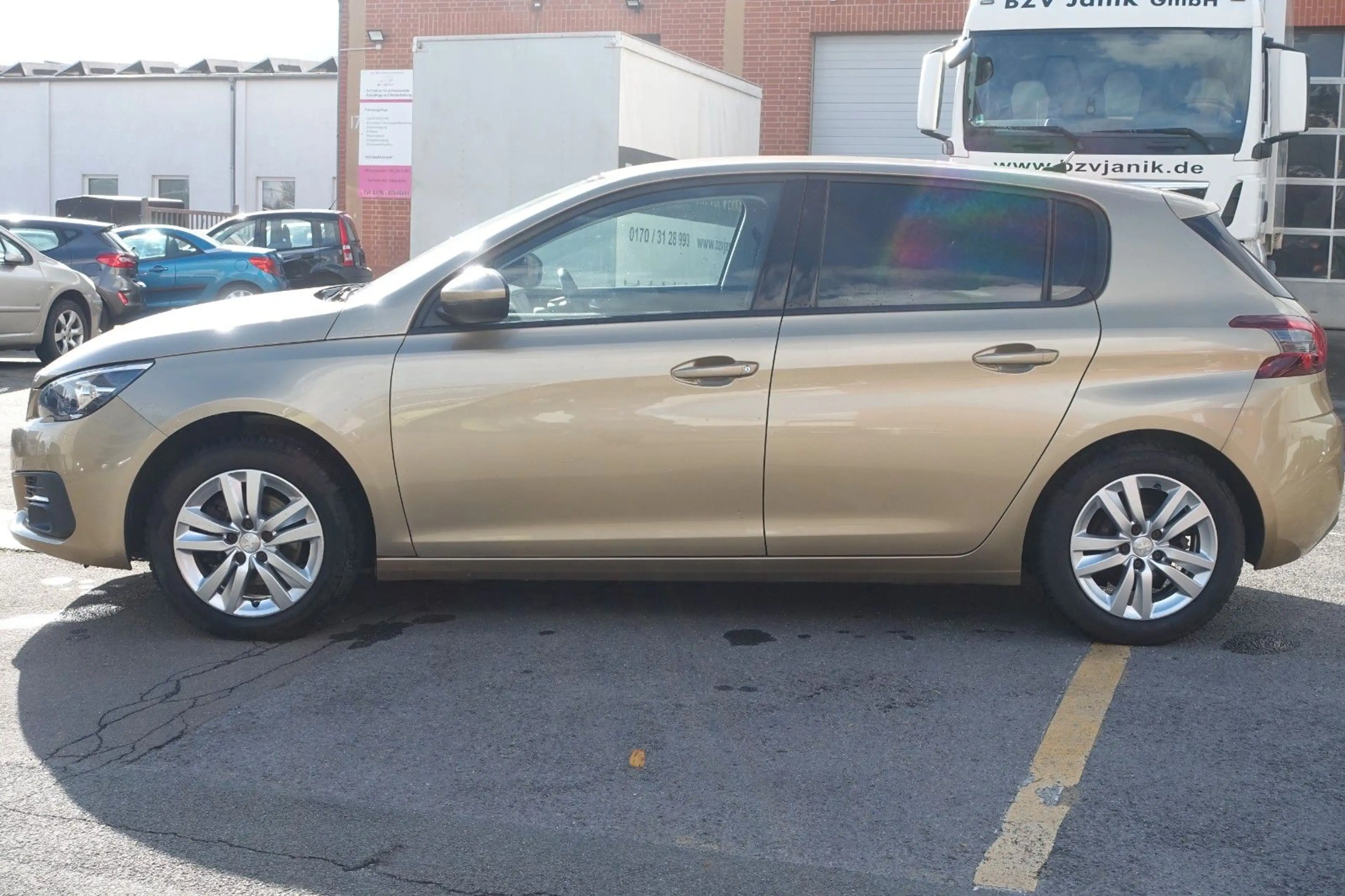Peugeot 308 Style PureTech 130 STOP & START*SHZ*PDC*TEMP — photo 2
