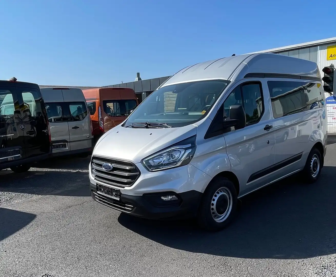 Ford Transit Custom L1 H2 Behindertengerecht Hochdach Silber - 2