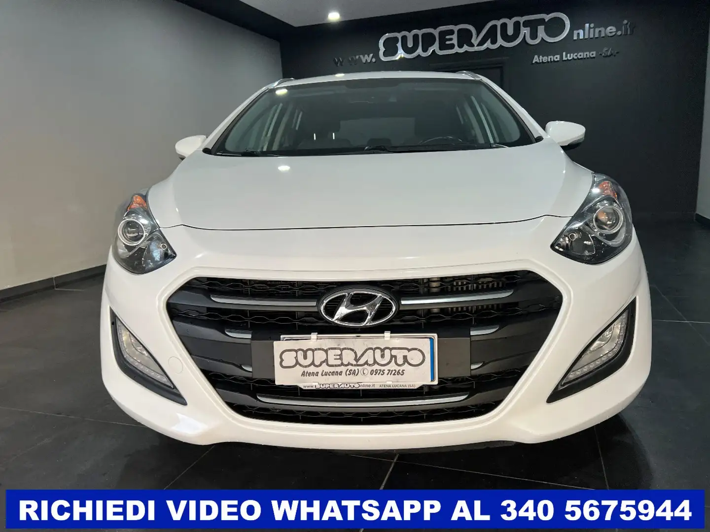 Hyundai i30 Wagon 1.6 CRDi Comfort Bianco - 2