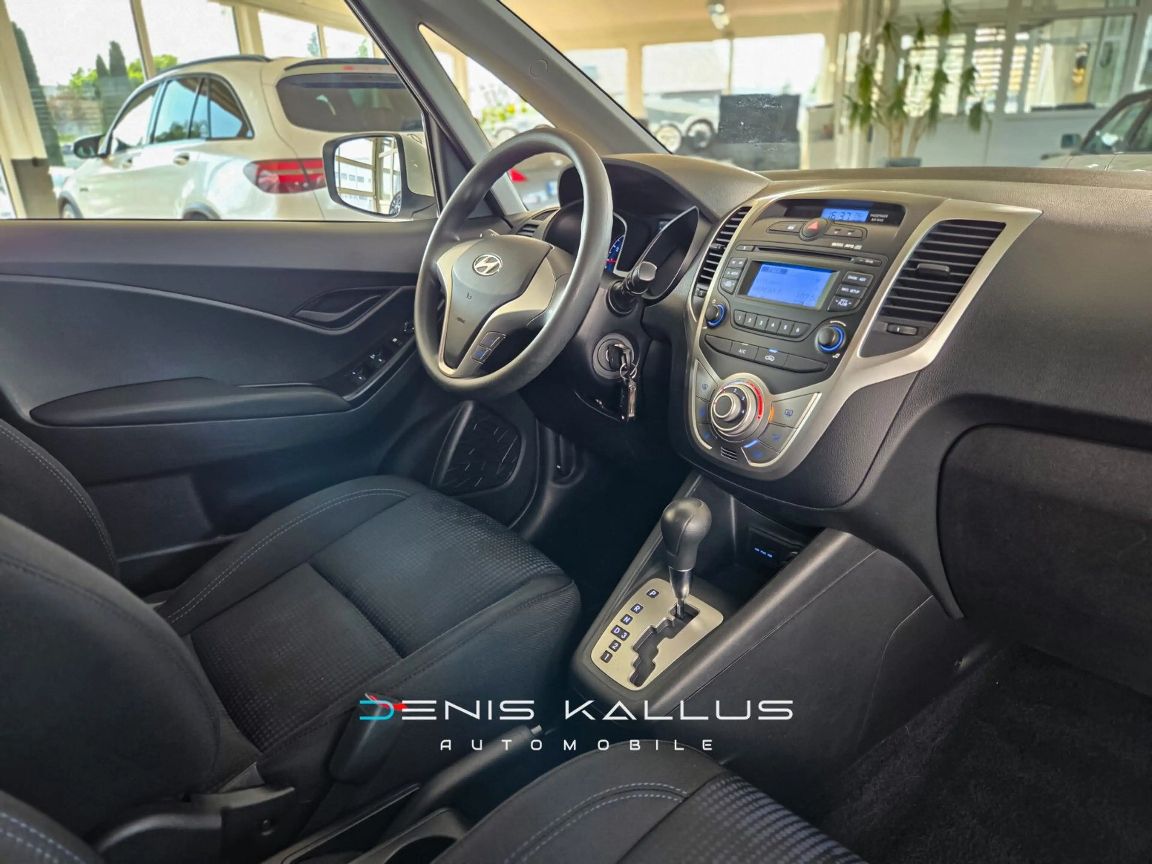 Hyundai iX20 1.6 — photo 6