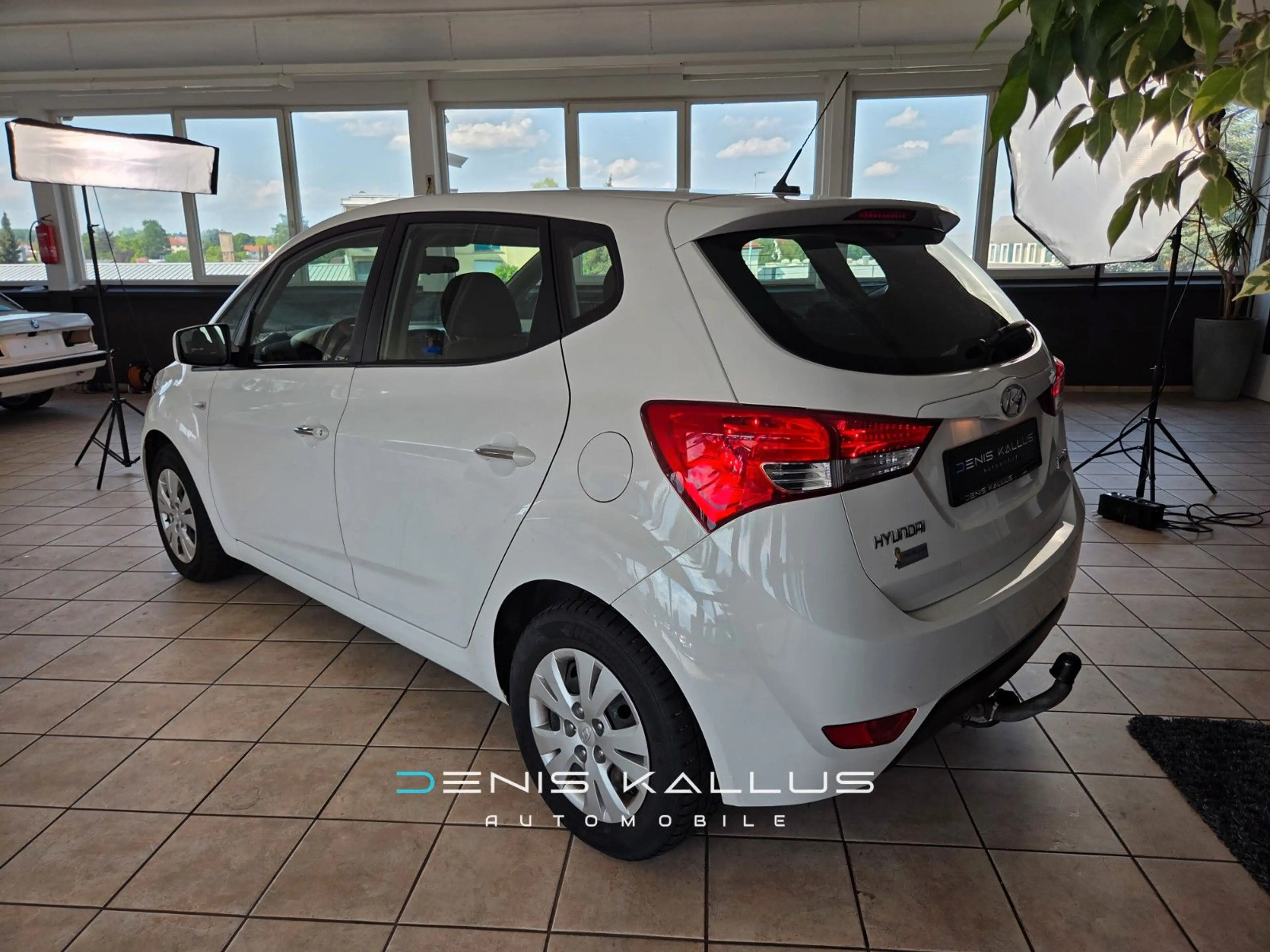 Hyundai iX20 1.6 — photo 11