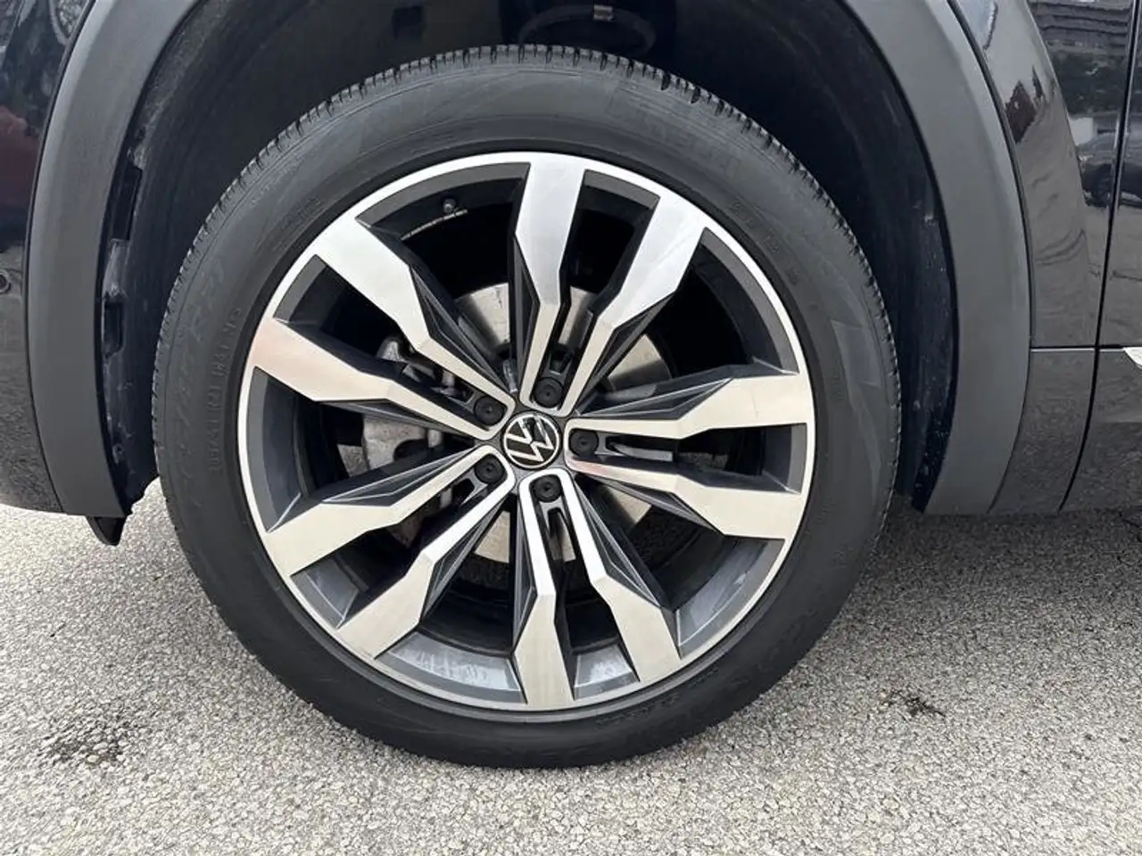 Volkswagen Atlas снимка Volkswagen Atlas