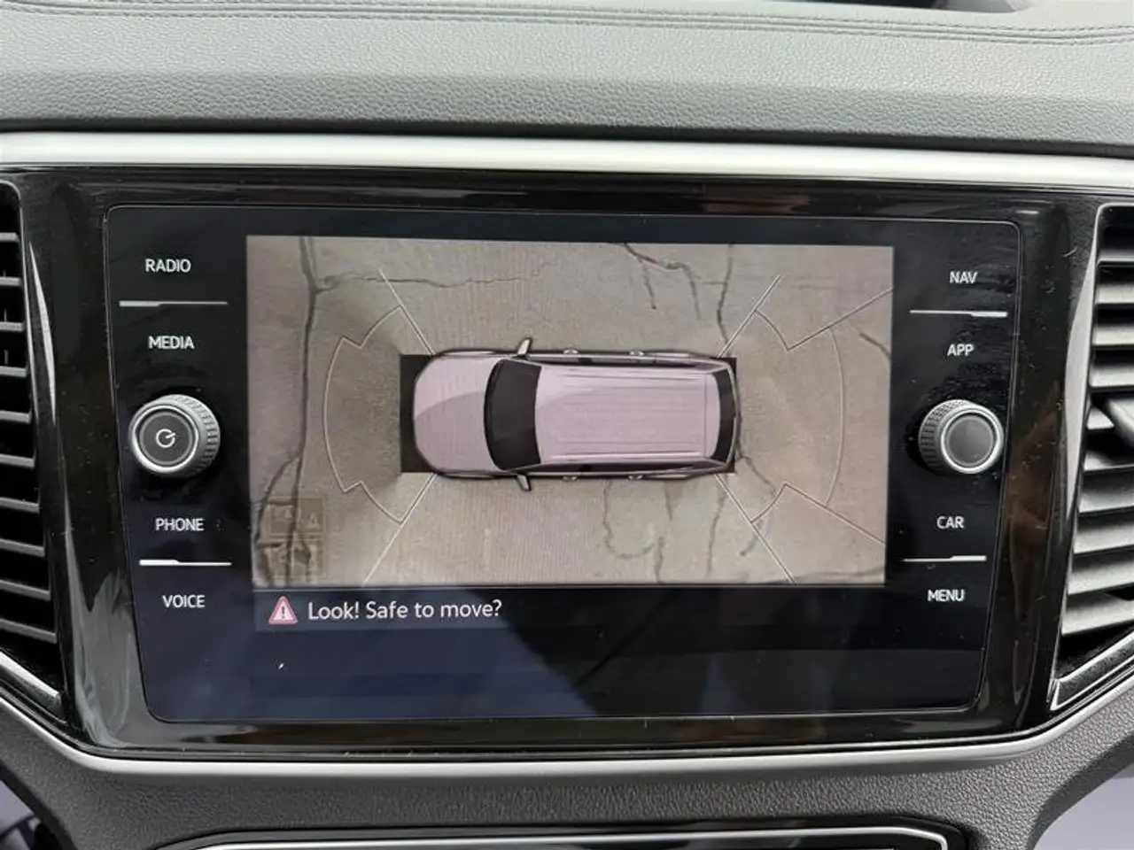 Volkswagen Atlas снимка Volkswagen Atlas