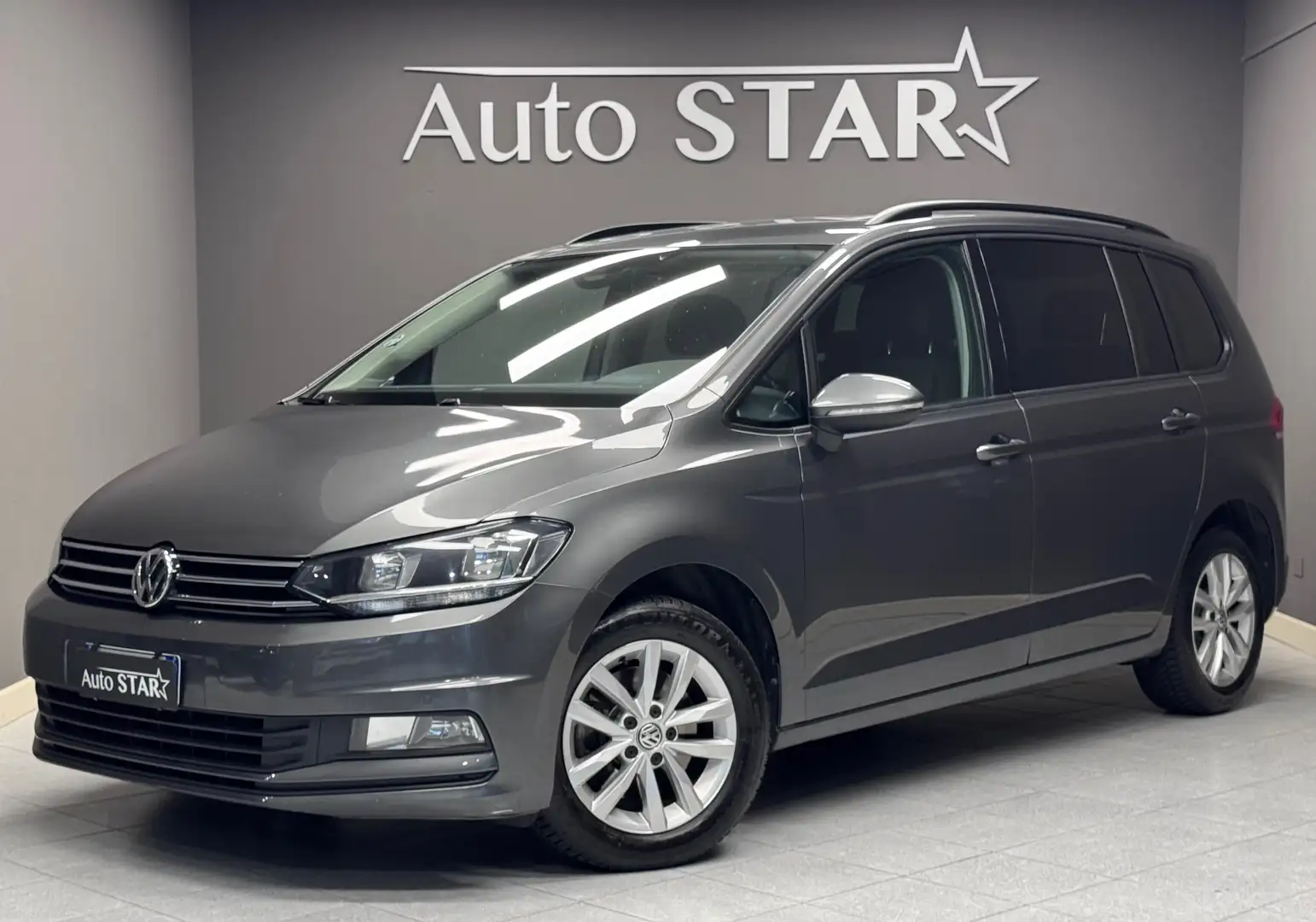 Volkswagen Touran Touran III 2015 1.6 tdi 115cv dsg 7 posti Gris - 1