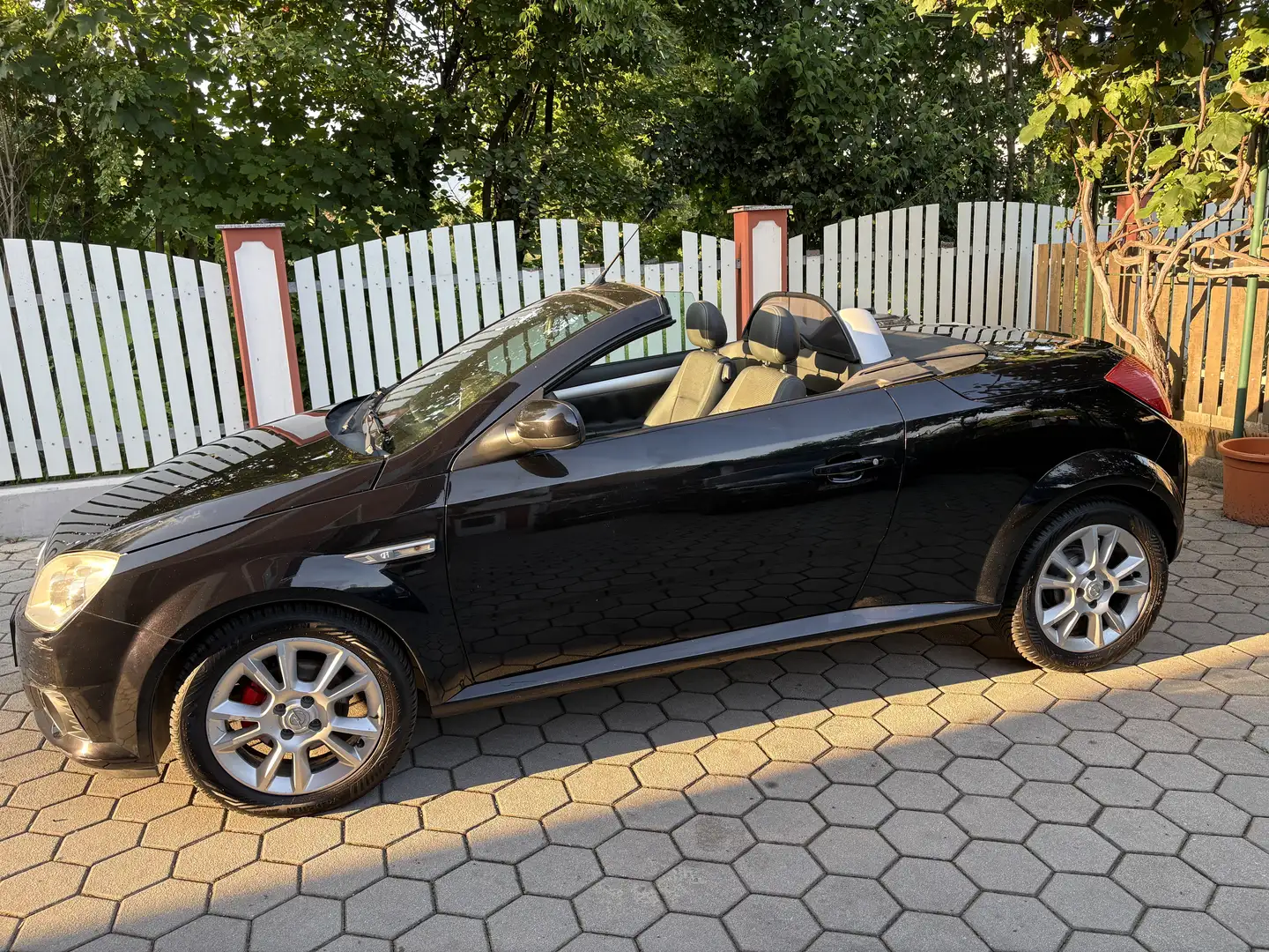Opel Tigra TwinTop 1,4 16V - 2