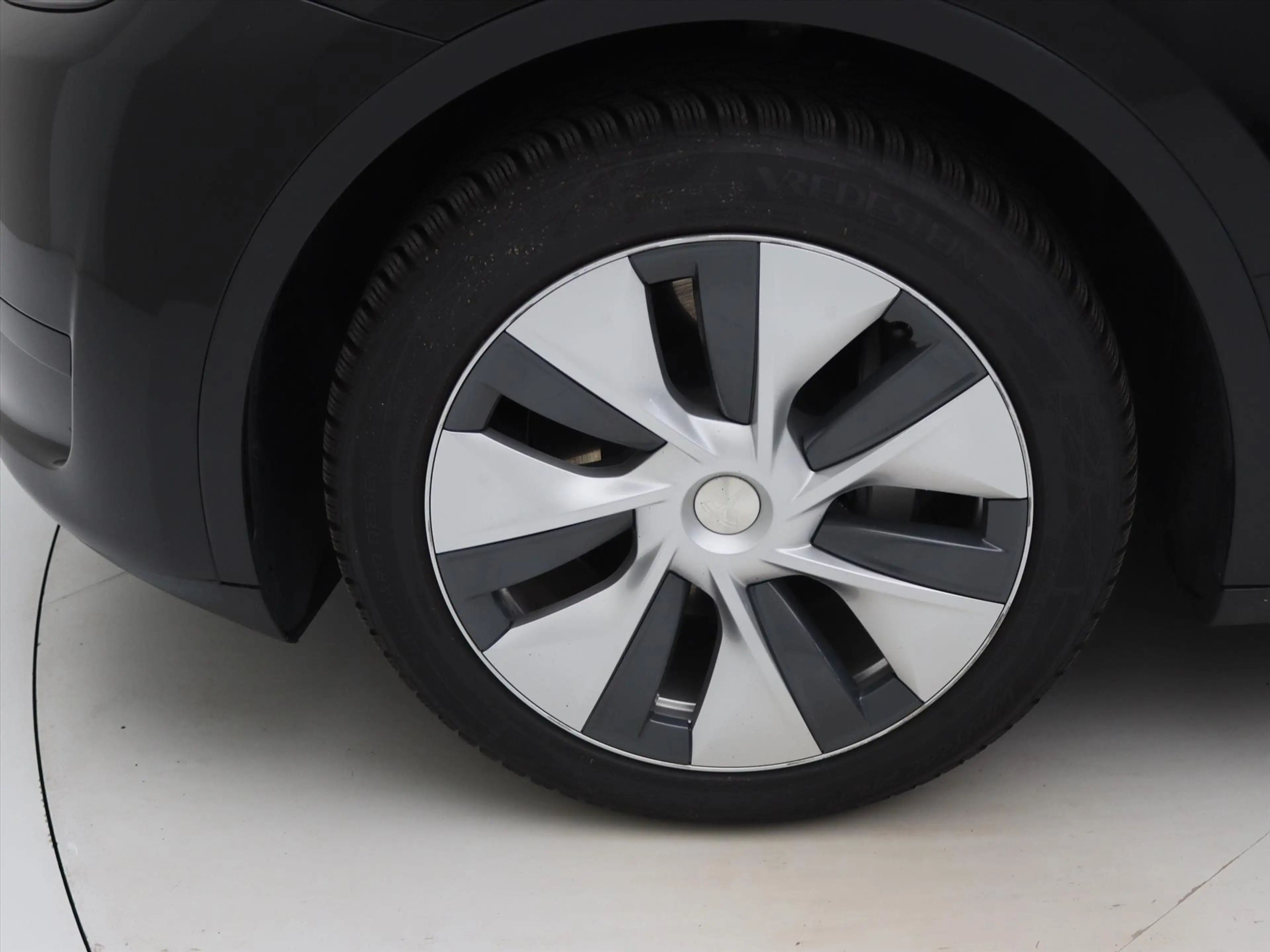 Tesla Model Y Standard RWD Plus [ AMD RYZEN+AUTOPILOT+19 INCH+PR — photo 13