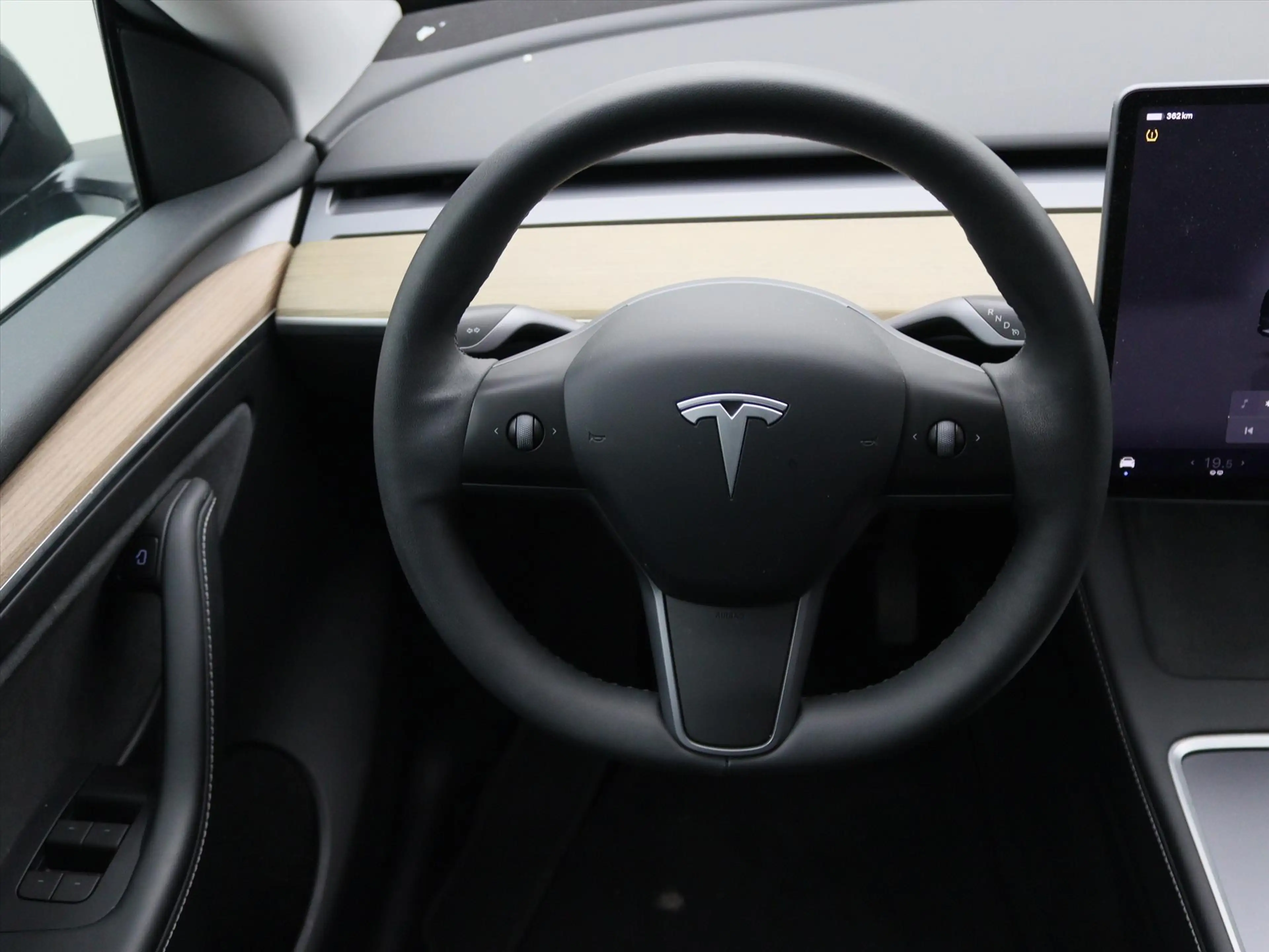 Tesla Model Y Standard RWD Plus [ AMD RYZEN+AUTOPILOT+19 INCH+PR — photo 19