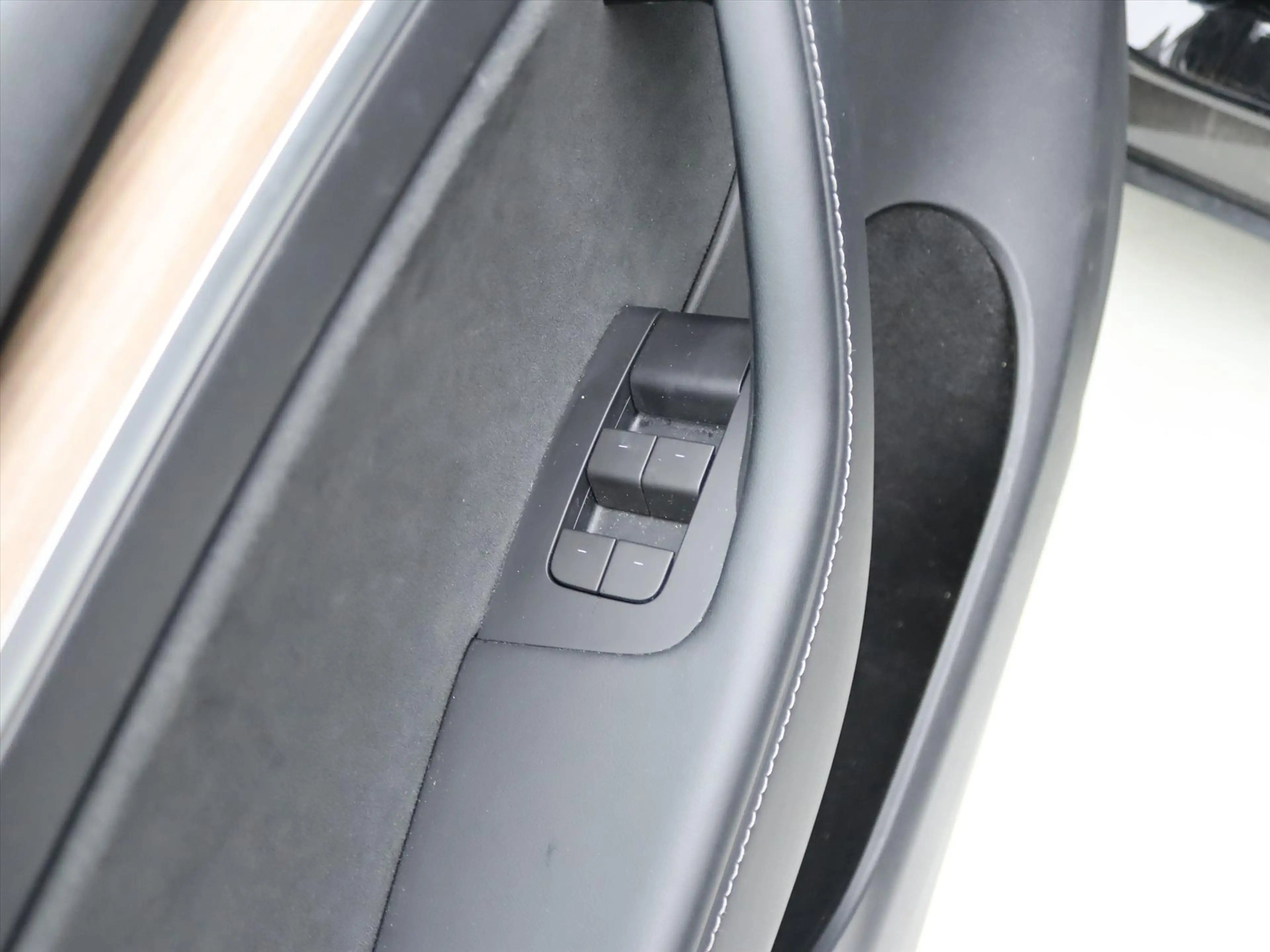 Tesla Model Y Standard RWD Plus [ AMD RYZEN+AUTOPILOT+19 INCH+PR — photo 28
