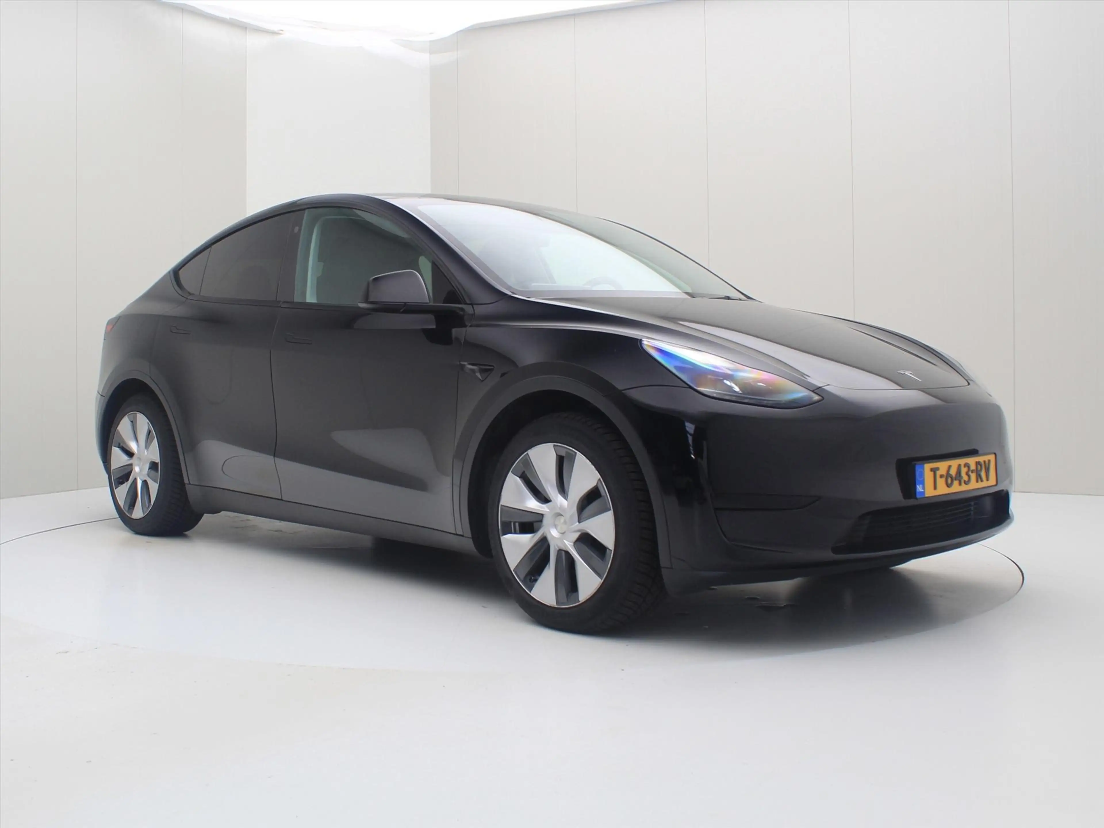 Tesla Model Y Standard RWD Plus [ AMD RYZEN+AUTOPILOT+19 INCH+PR — photo 5