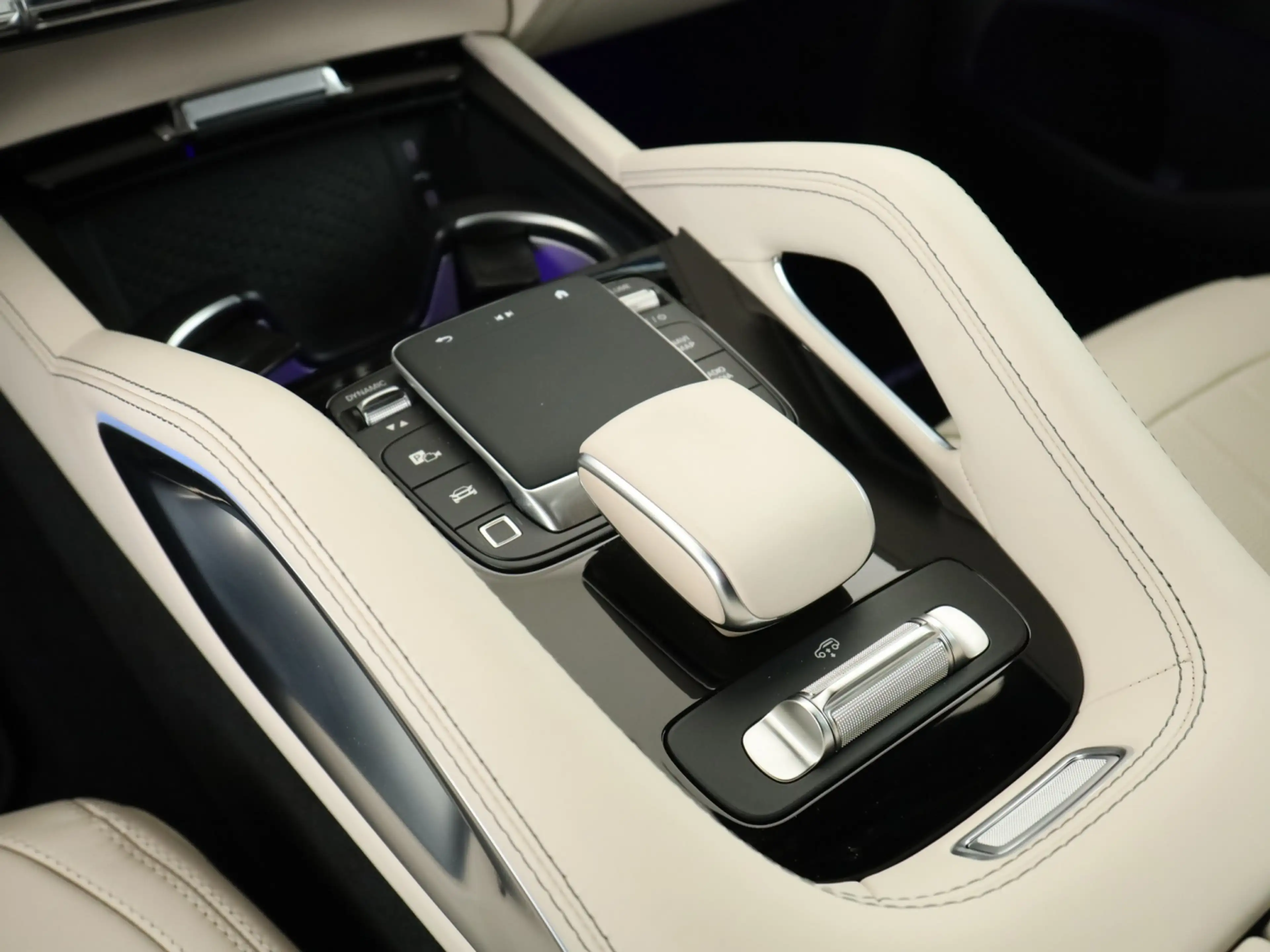 Mercedes-Benz GLS 63 AMG 4M+ 7-Sitzer*AHK*Nappa*Sitzklima*Burm — photo 15