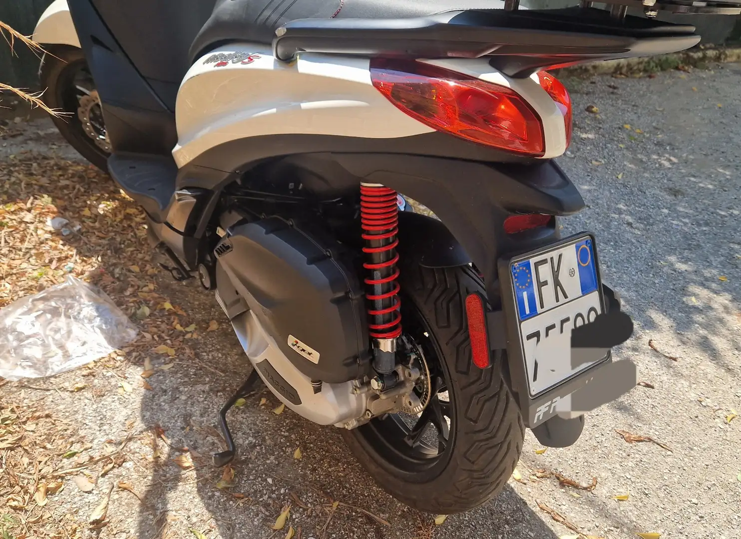 Piaggio Medley 125 Bianco - 2