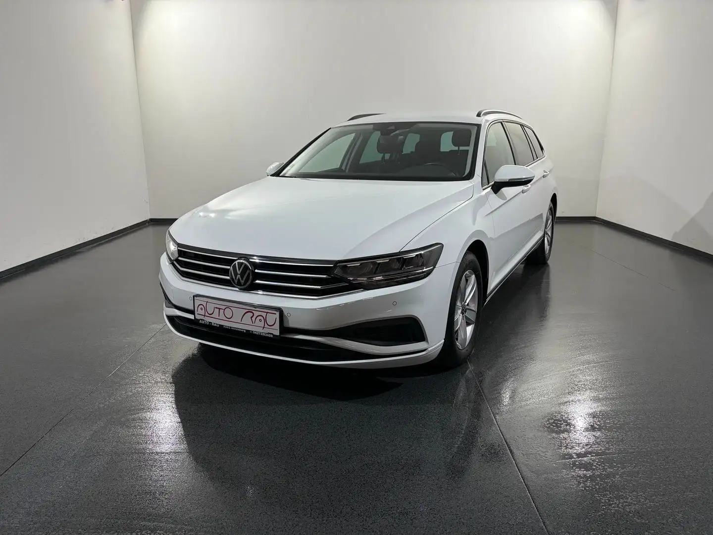 Volkswagen Passat Variant 2.0 TDI SCR *LED*RFK*NAVI* Weiß - 2