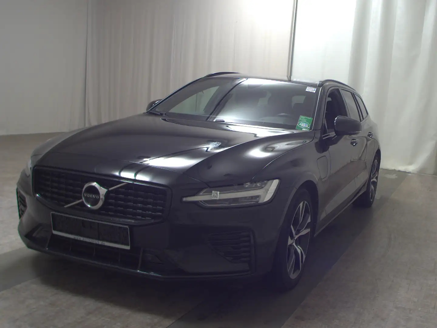 Volvo V60 T6 AWD R-Design Leder Navi LED 360° AHK Schwarz - 2