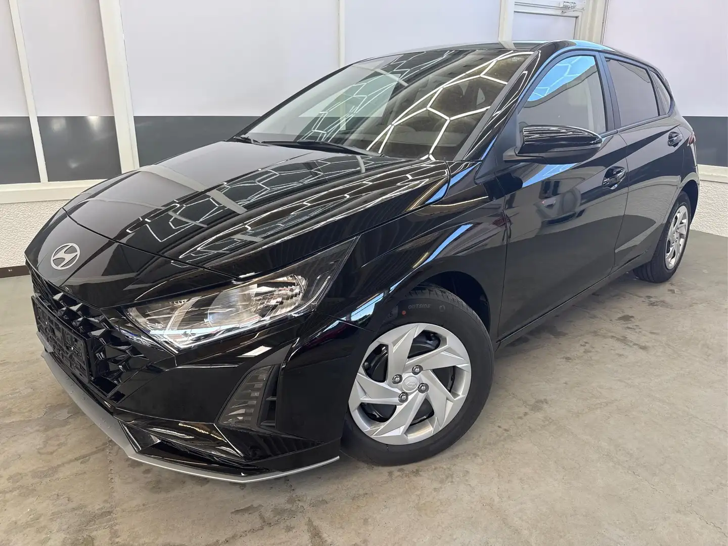 Hyundai i20 COMFORT FL NAVI Klimaautomatik SHZ 1.0 T-GDi 73... Nero - 1