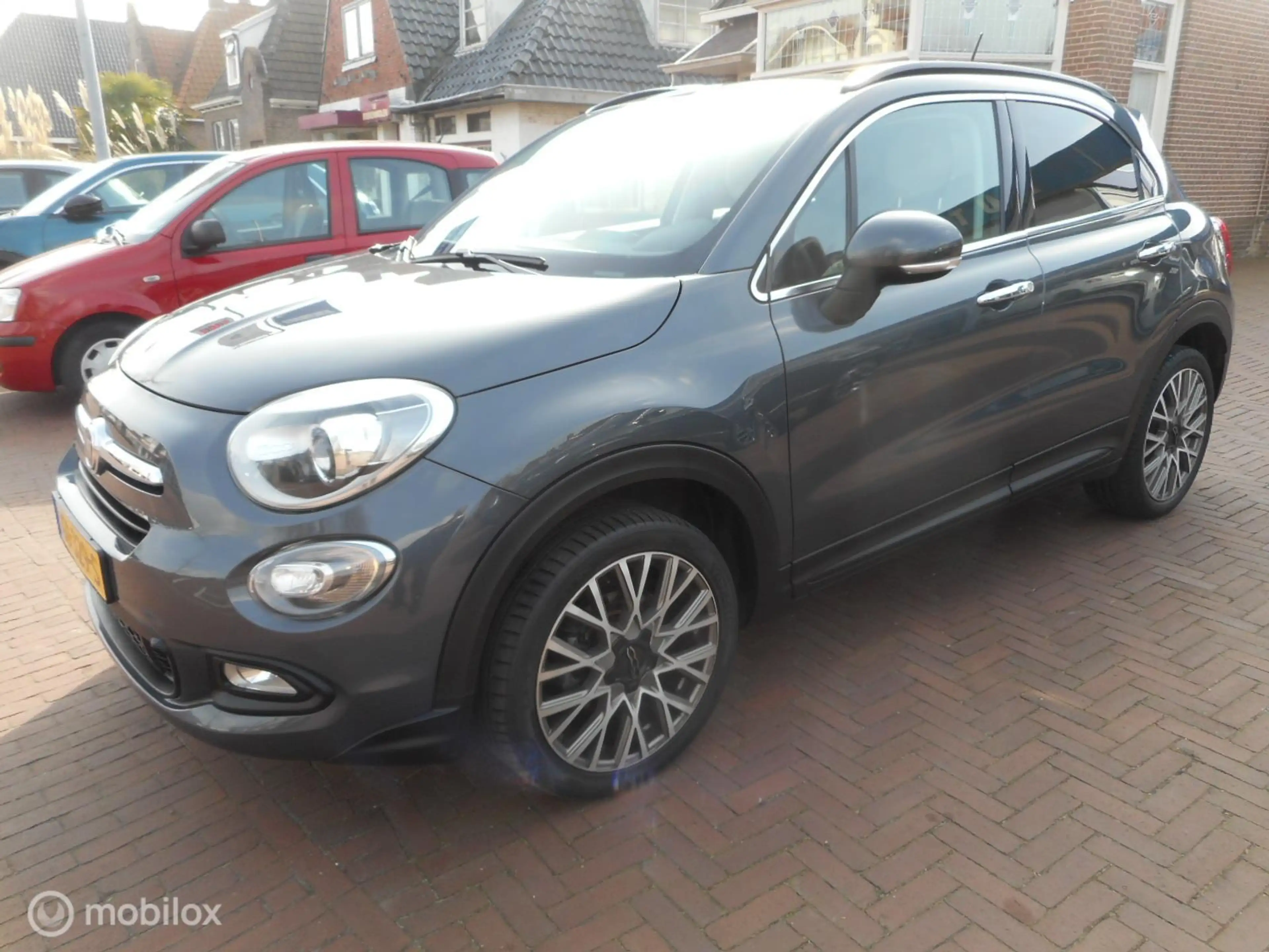 Fiat 500X 1.4 Turbo MultiAir 140 Lounge TREKHAAK+DAKRAILS+LM — photo 3