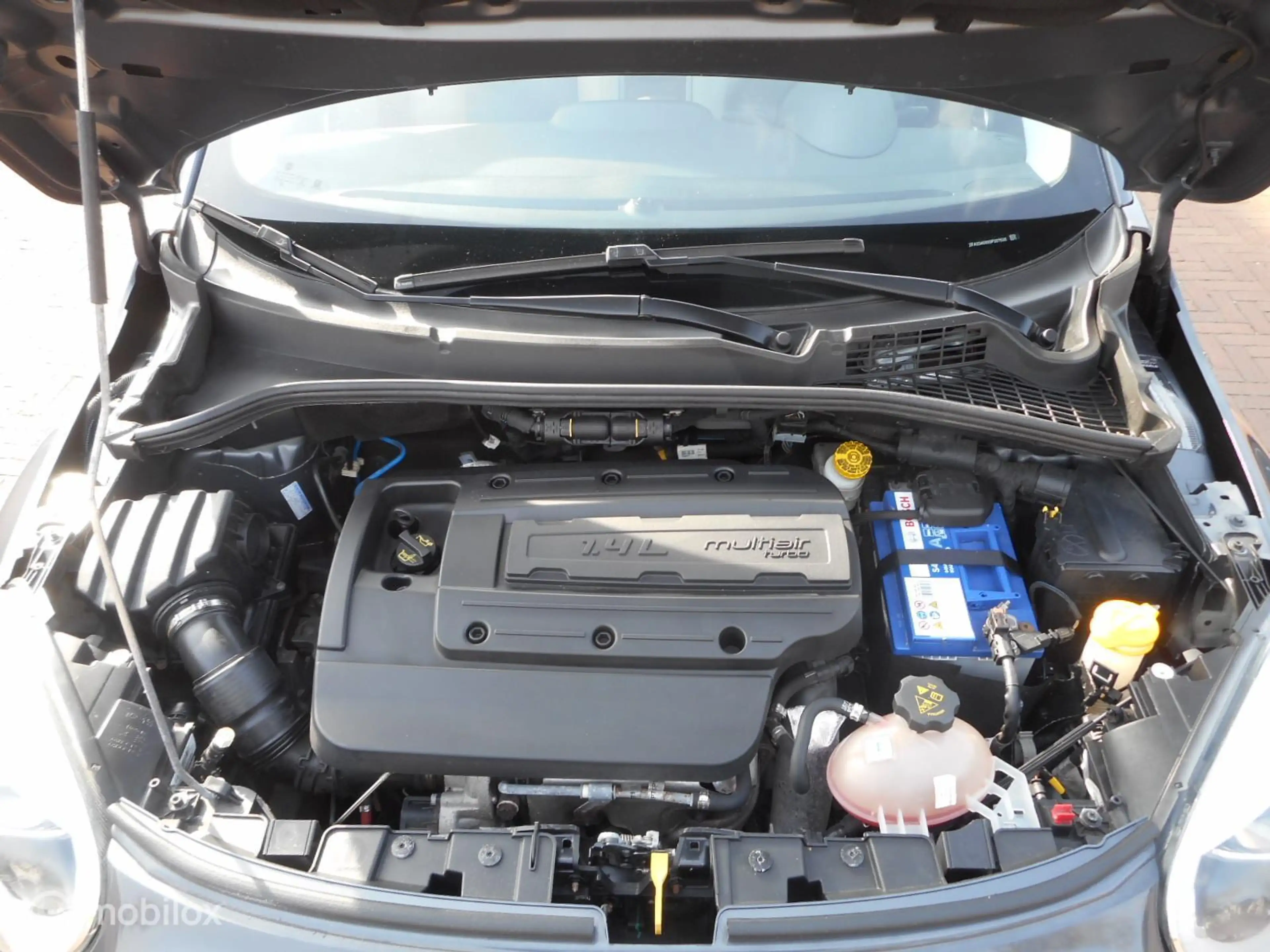 Fiat 500X 1.4 Turbo MultiAir 140 Lounge TREKHAAK+DAKRAILS+LM — photo 13