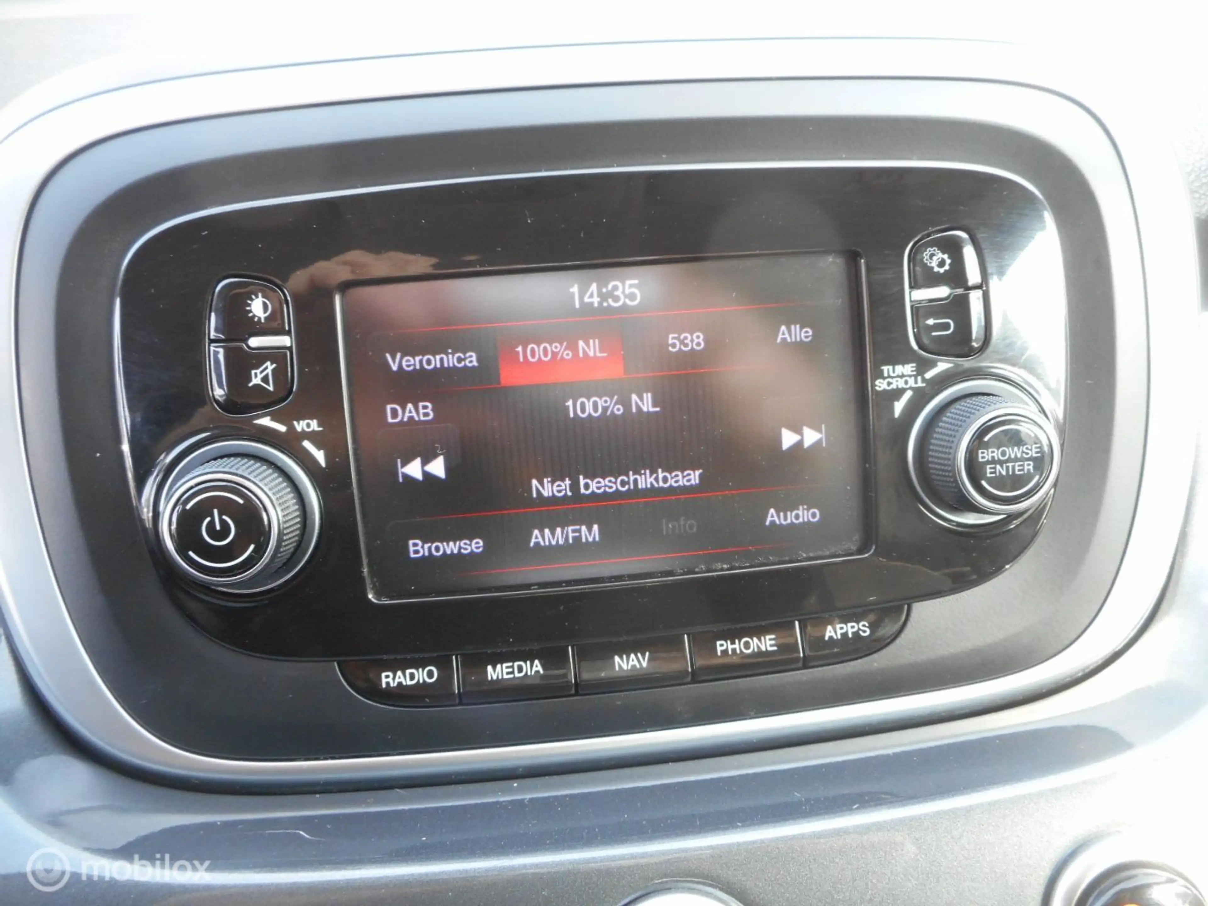 Fiat 500X 1.4 Turbo MultiAir 140 Lounge TREKHAAK+DAKRAILS+LM — photo 12
