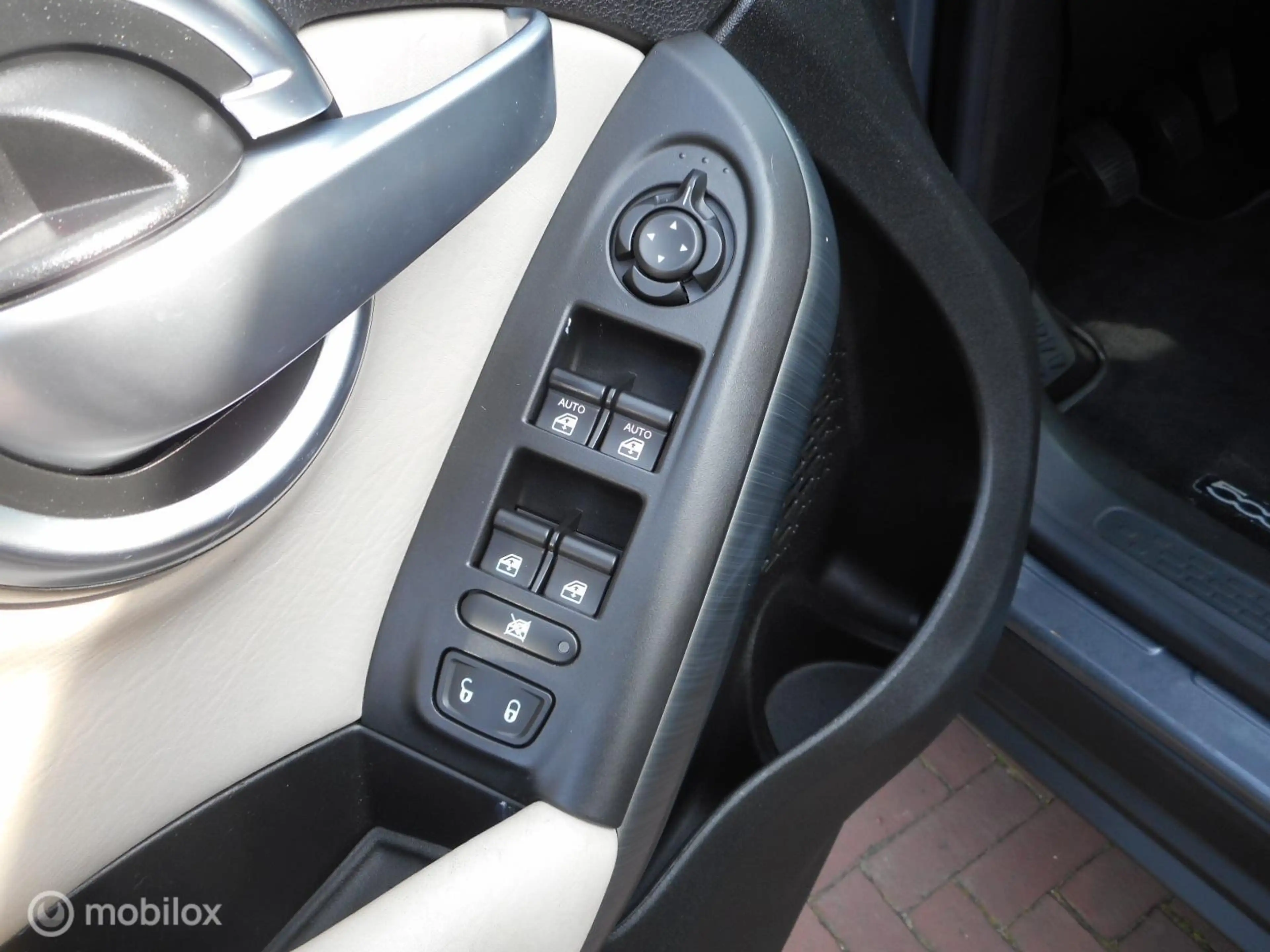 Fiat 500X 1.4 Turbo MultiAir 140 Lounge TREKHAAK+DAKRAILS+LM — photo 7