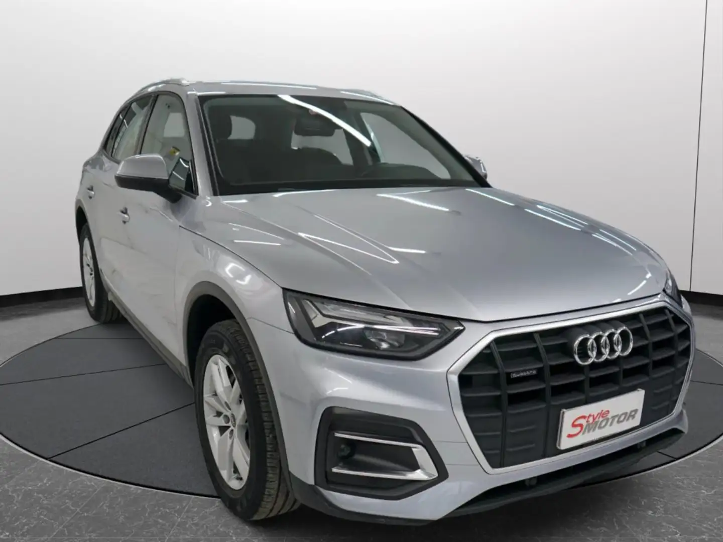 Audi Q5 40 TDI 204 CV quattro S tronic Business Argento - 2
