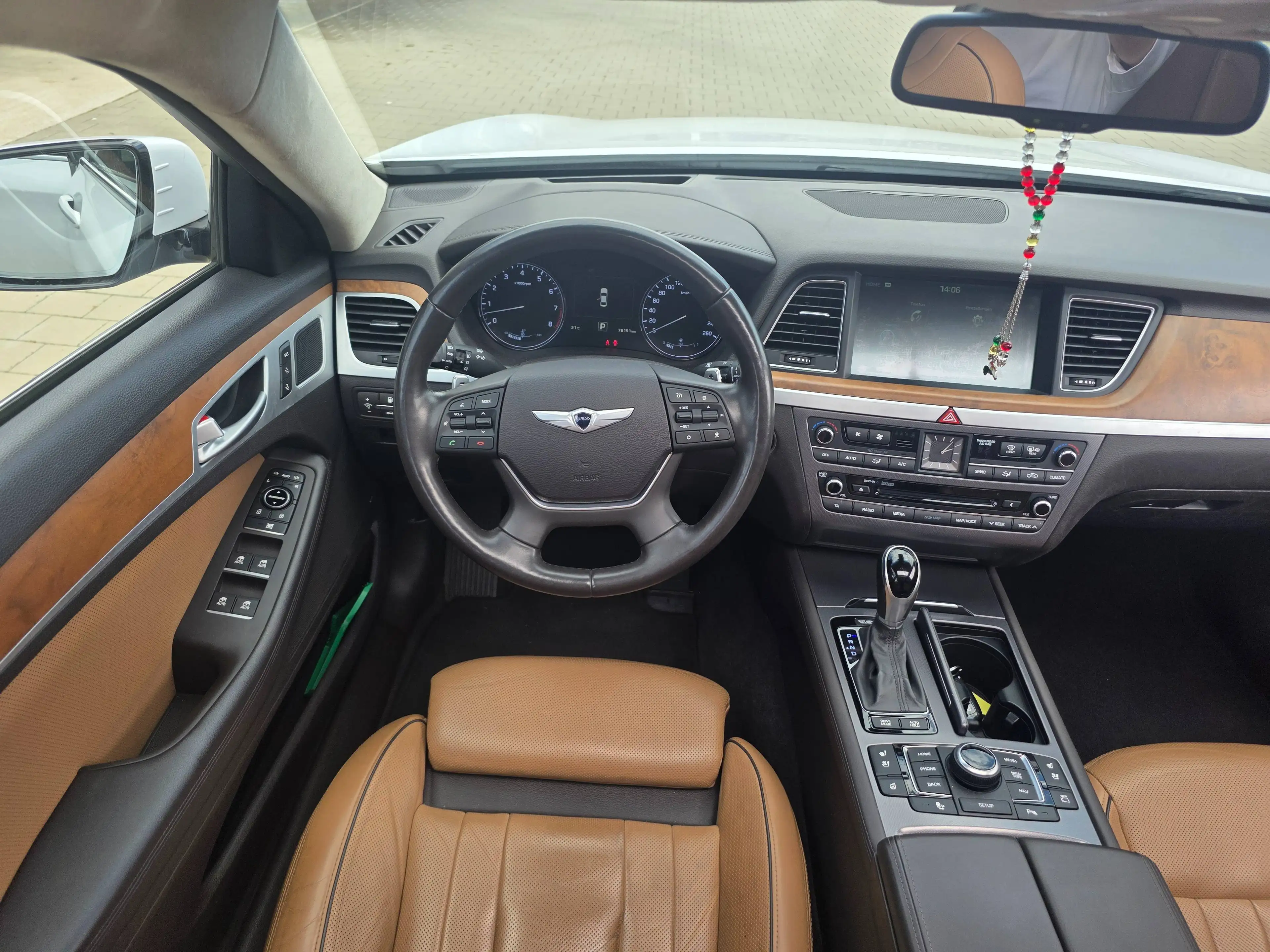 Hyundai Genesis Basis Panorama Hed up 360 Kam voll — photo 10