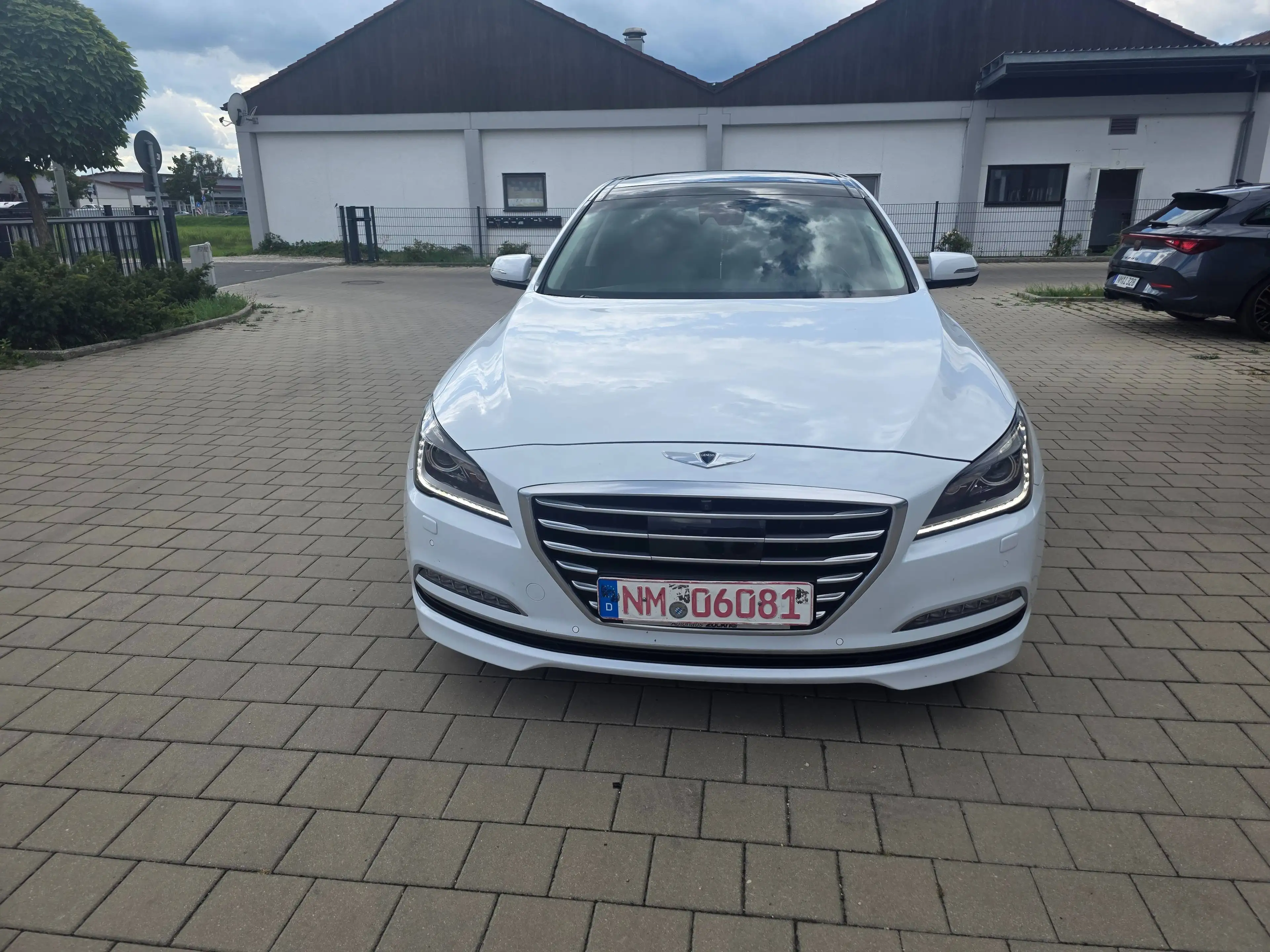 Hyundai Genesis Basis Panorama Hed up 360 Kam voll