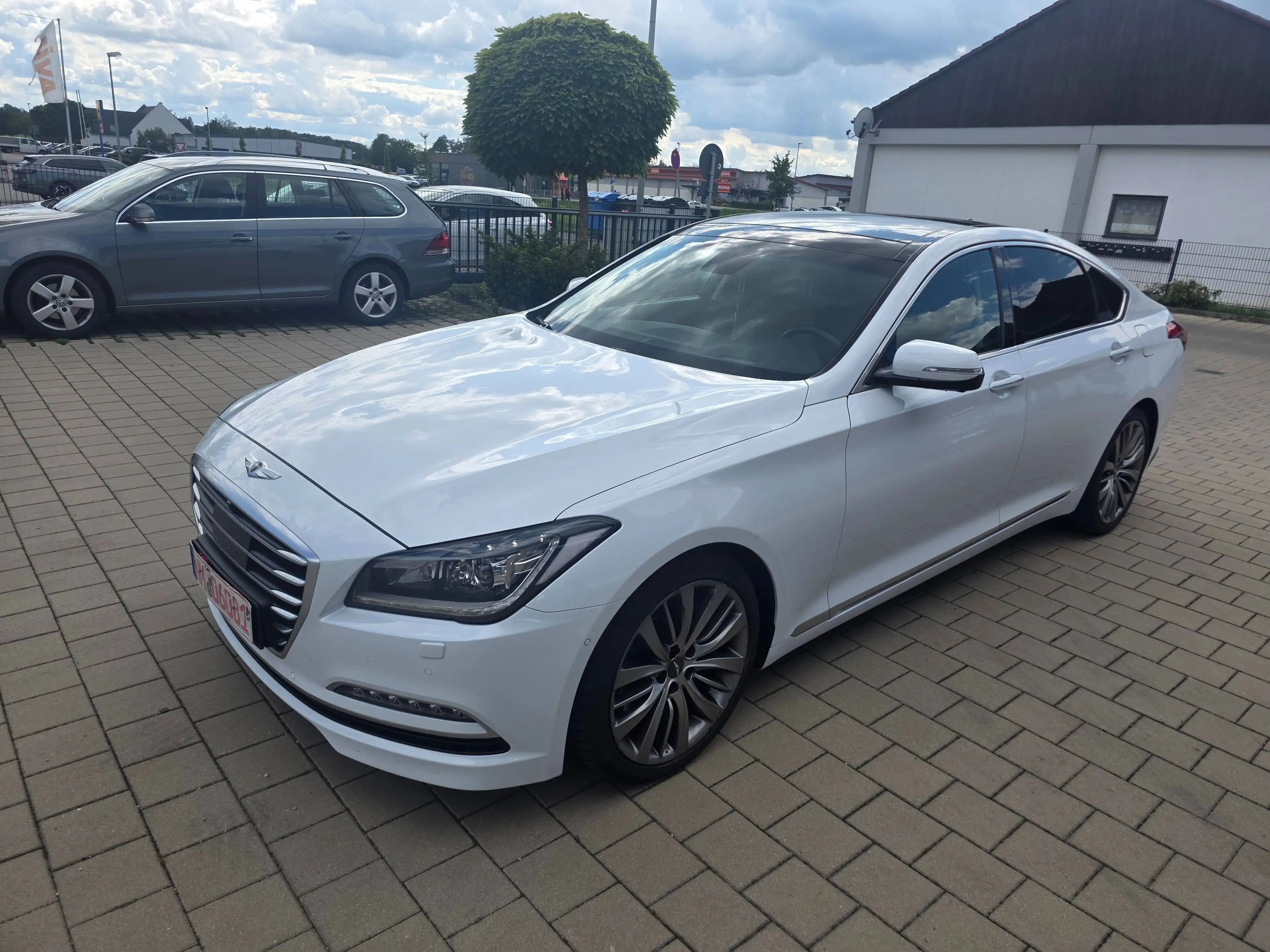 Hyundai Genesis Basis Panorama Hed up 360 Kam voll — photo 4