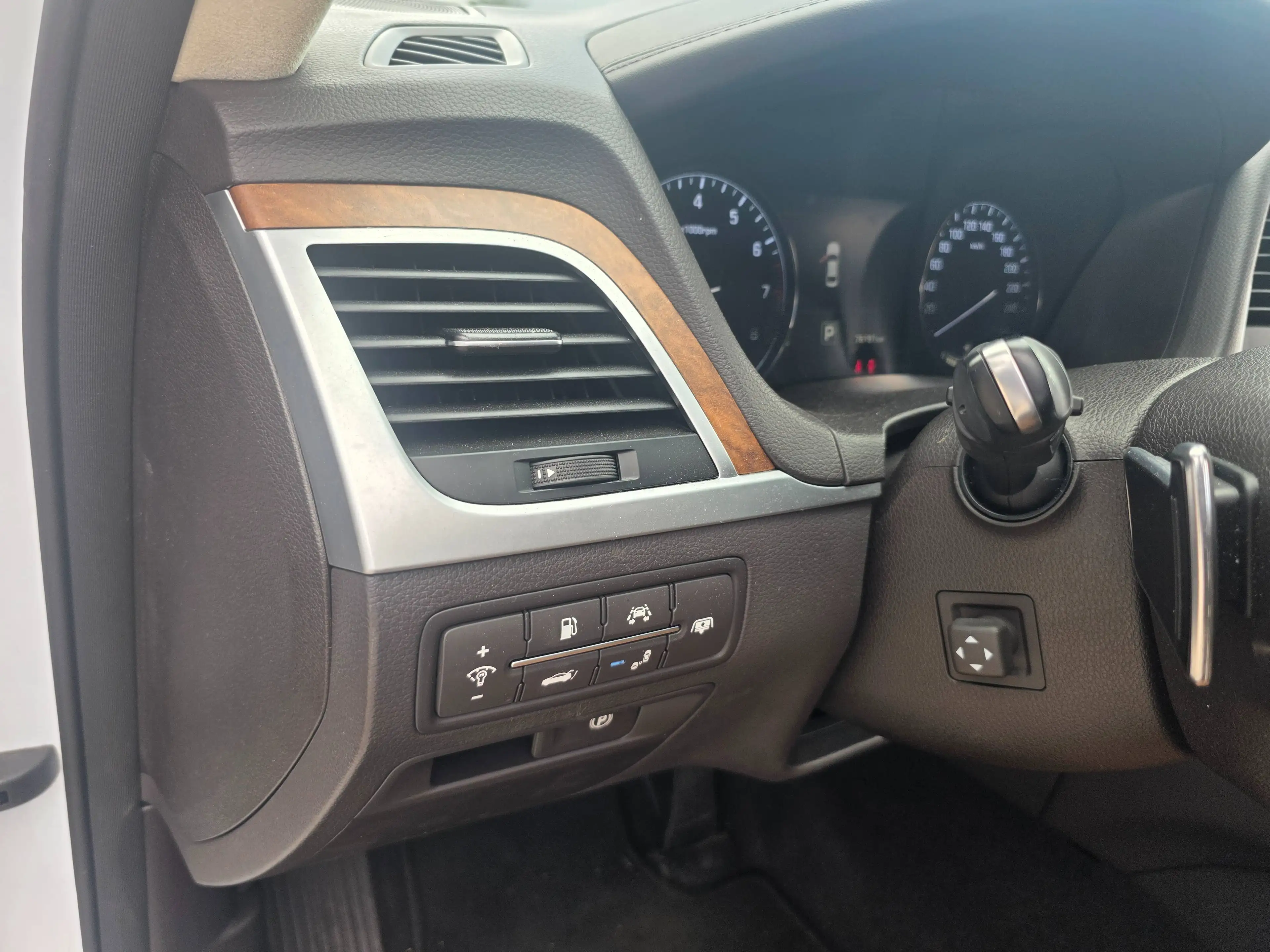 Hyundai Genesis Basis Panorama Hed up 360 Kam voll — photo 17