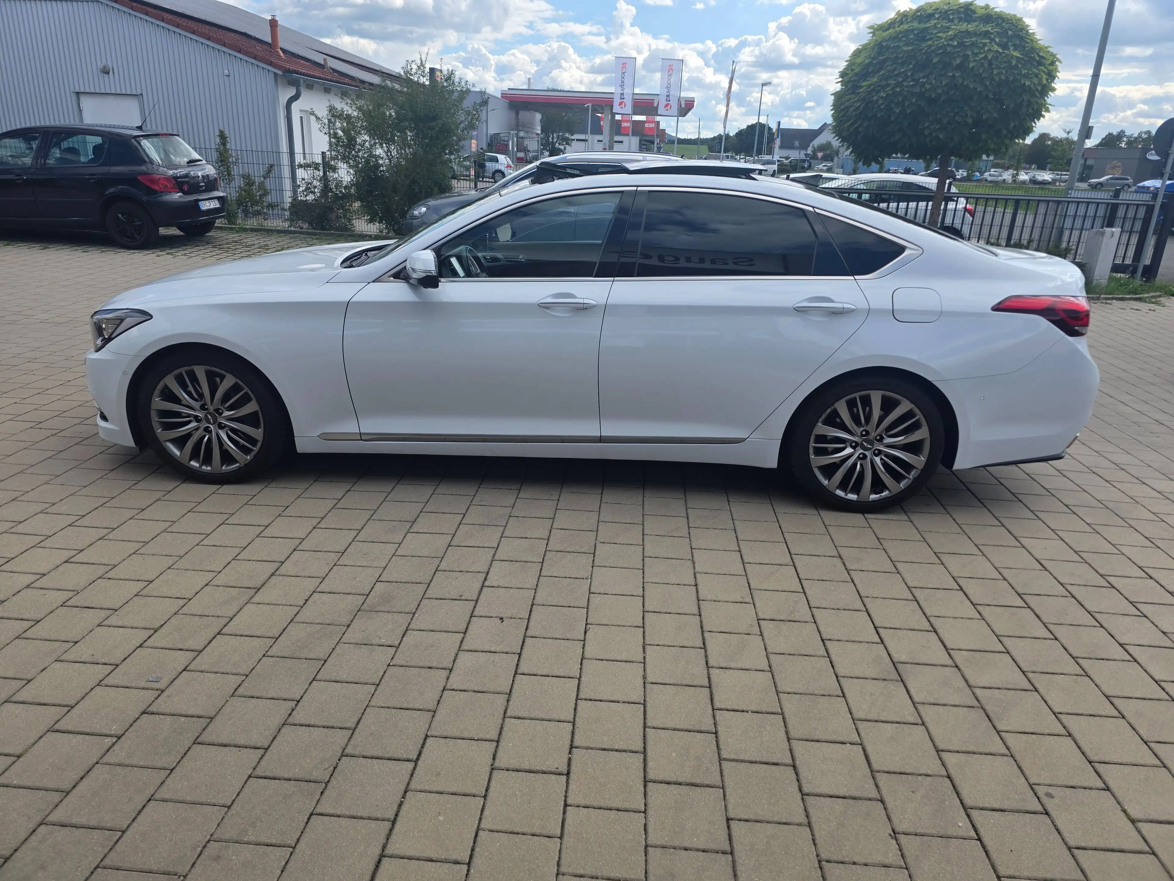Hyundai Genesis Basis Panorama Hed up 360 Kam voll — photo 3