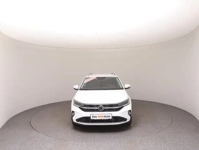 Volkswagen Taigo view 3