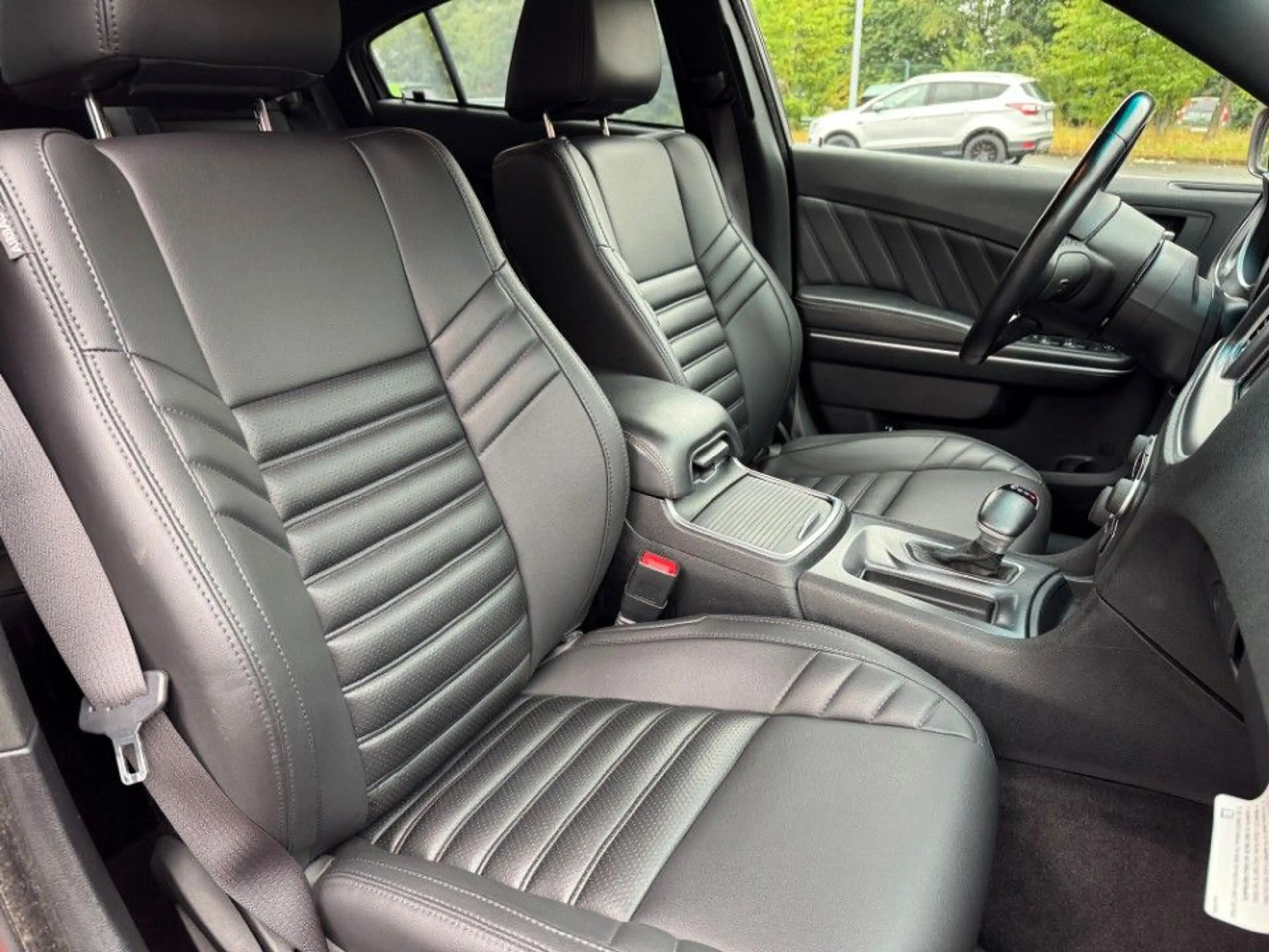 Dodge Charger 3.6 Pentastar mit LPG Leder Kamera — photo 4