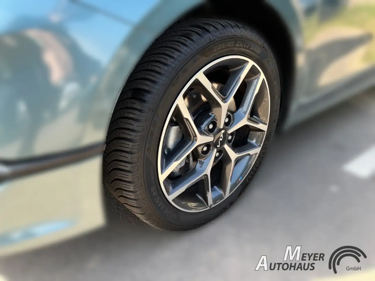 Kia Ceed / cee'd 1.5 T-GDI 48V 140 PS DCT Ultimate Edition 6