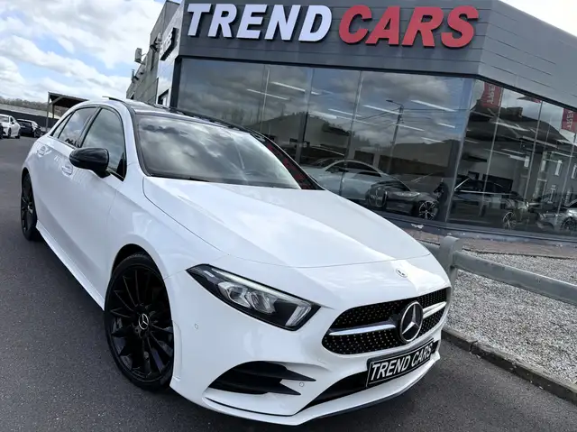 Mercedes-Benz A 180 D AUT PACK AMG/NIGHT PANO CAM LED AMBI BURMESTER