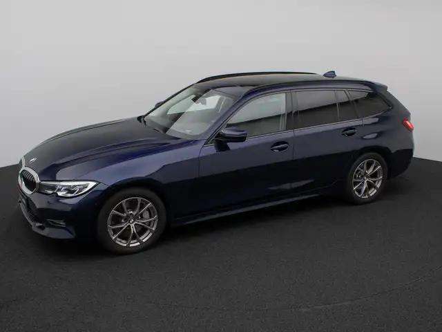 BMW 3 Series view 12