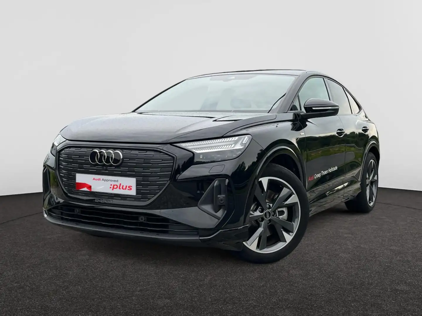 AUDI Q4