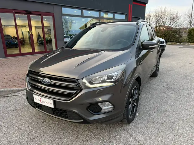 Ford Kuga 2.0 TDCI 150 CV S&S 4WD Powershift ST-Line/FX251KL