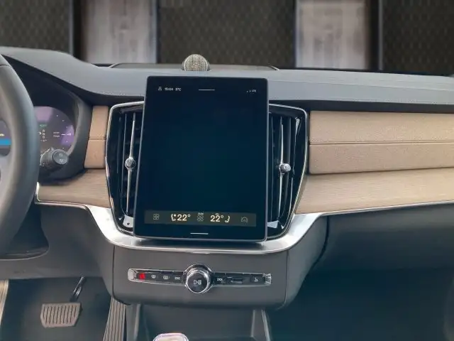 Volvo XC90 Ultra, T8 AWD Plug-in Hybrid, Elektrisch/Benzin, Dark, Ansicht 8